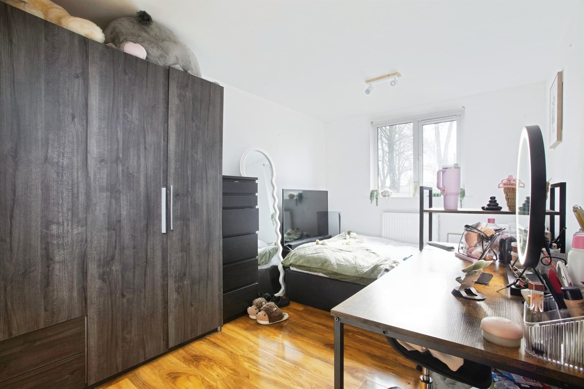 Property at Kingsway Gardens, Andover