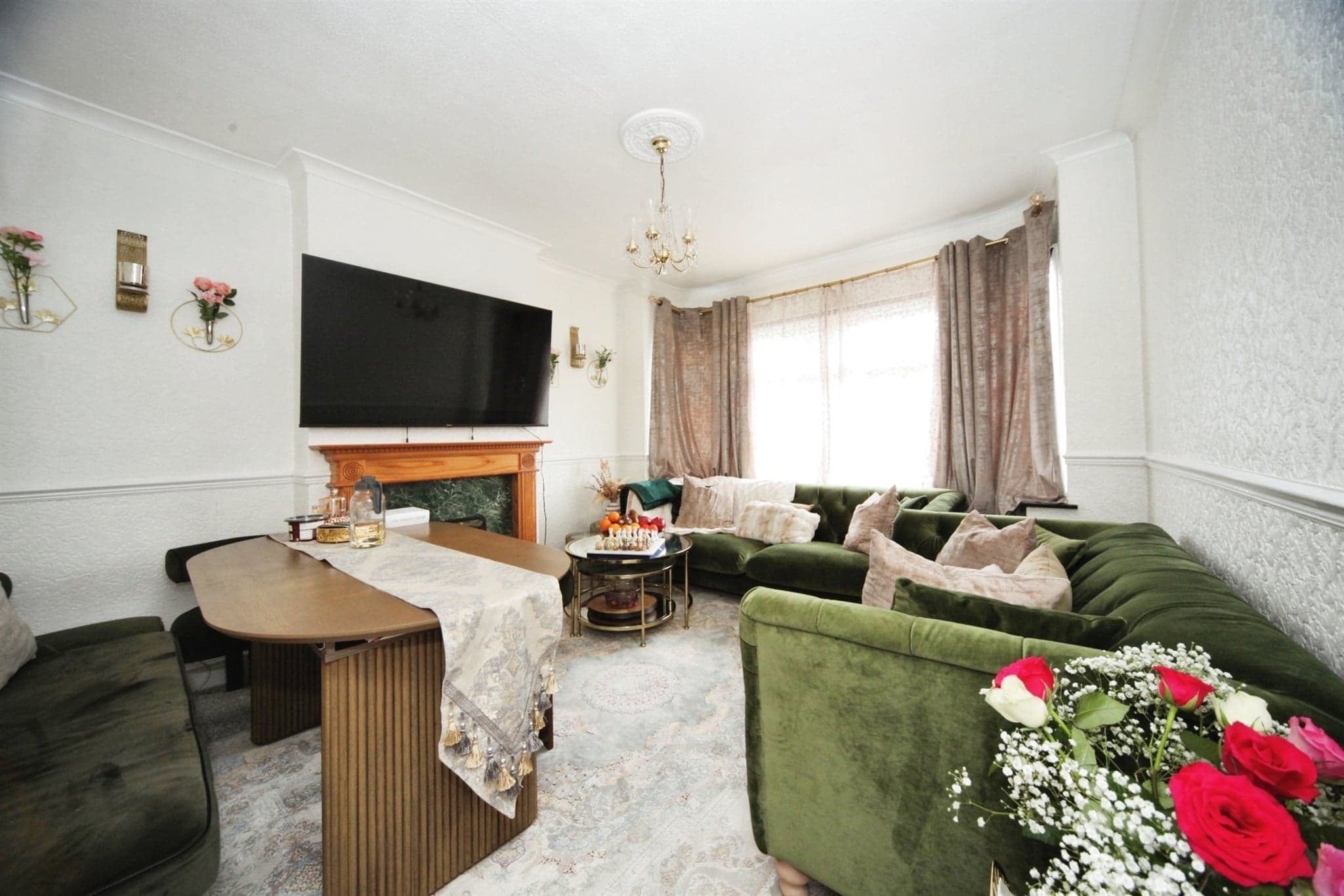 Property at Exton Avenue, Luton