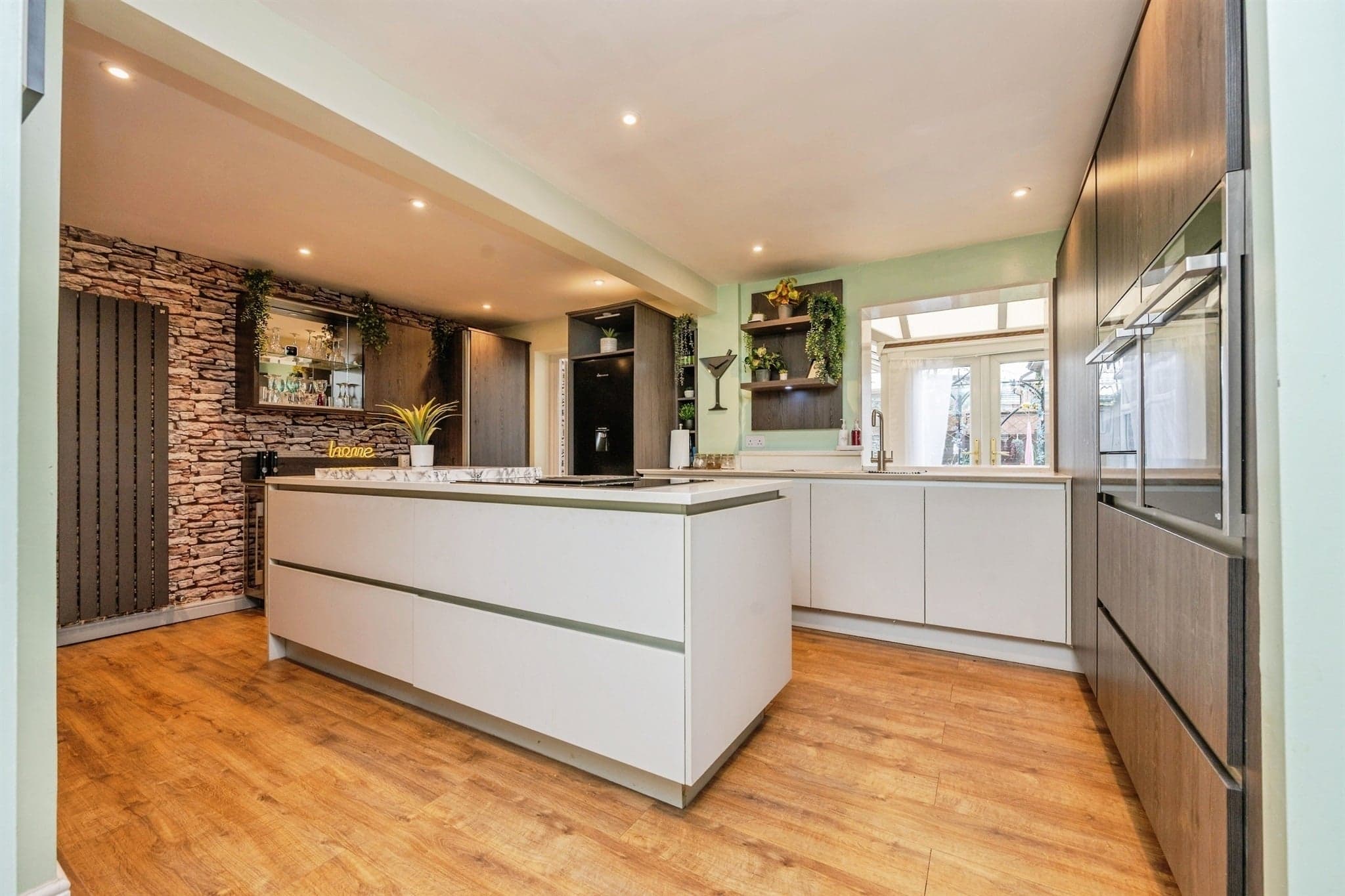 Property at Ledwych Gardens, Droitwich