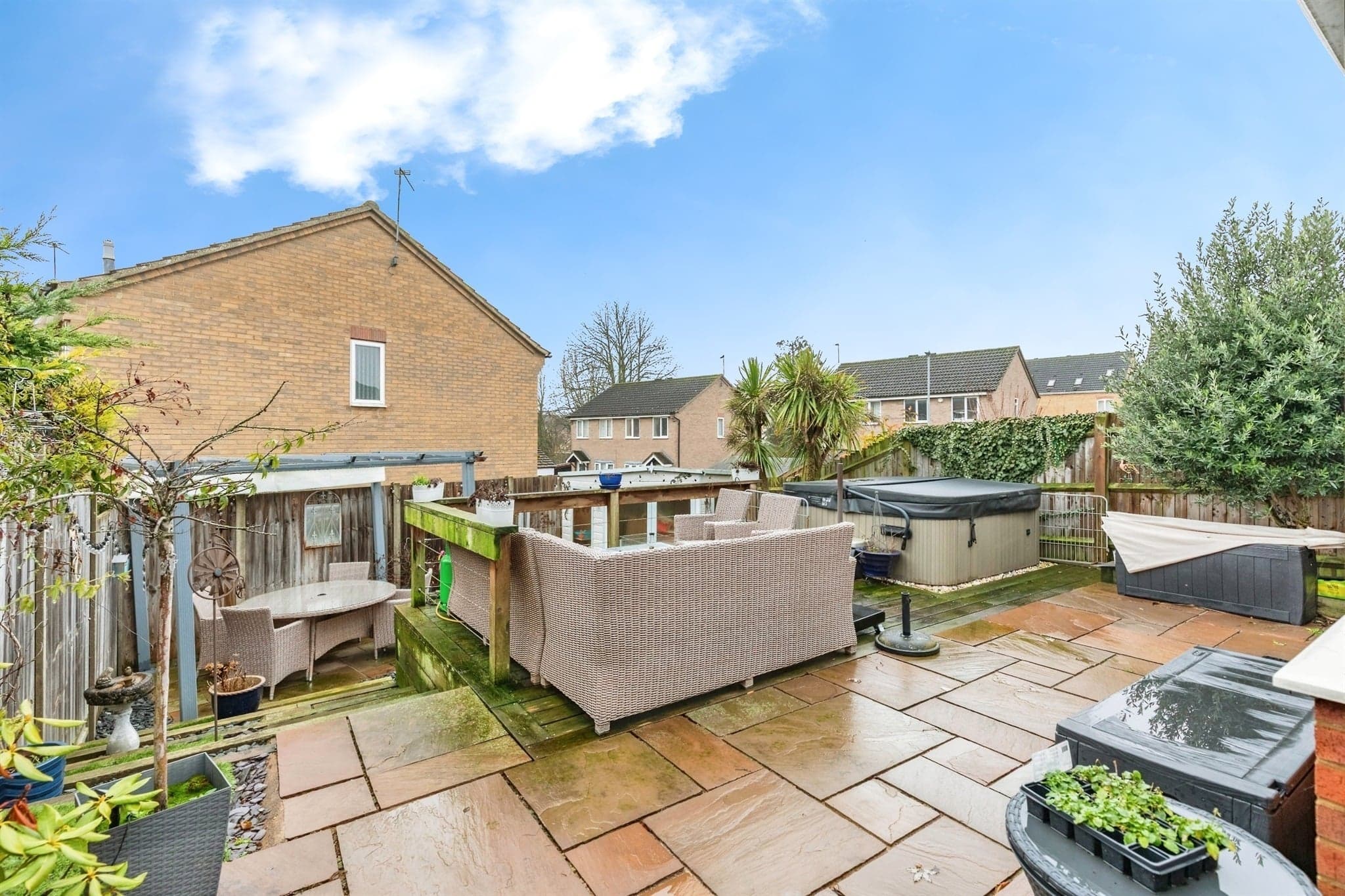 Property at Drayton Place, Irthlingborough, Wellingborough