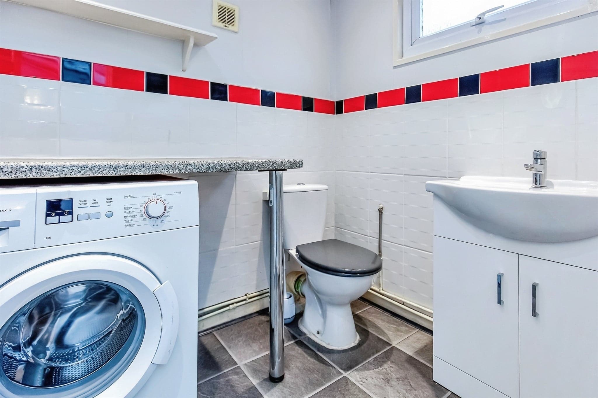 Property at Crescent Close, Market Harborough