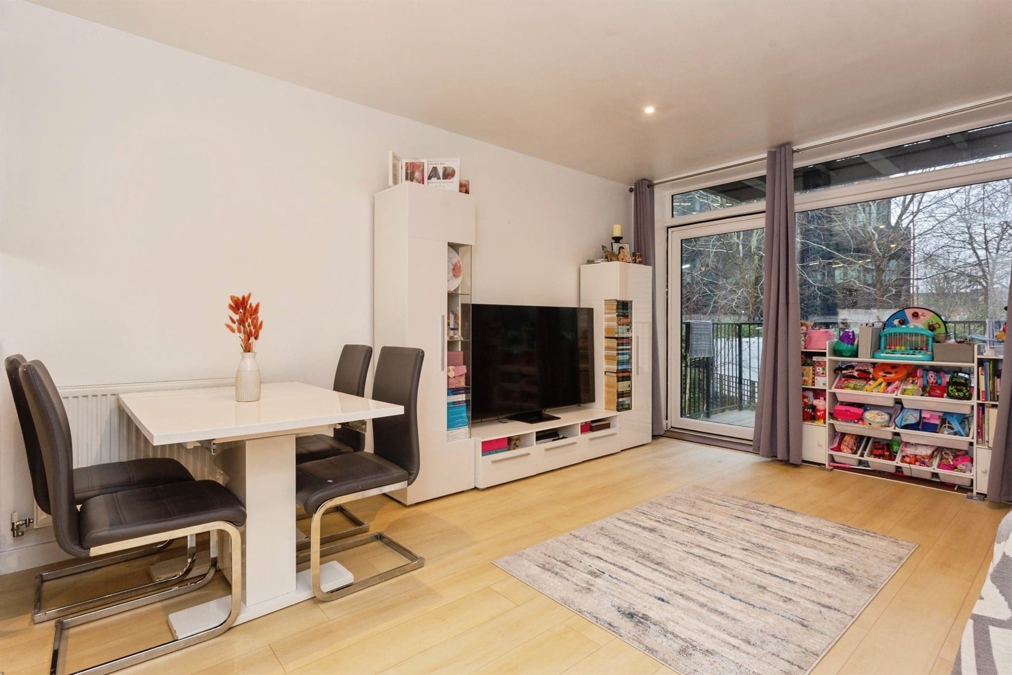 Property at Woodford Road, Watford