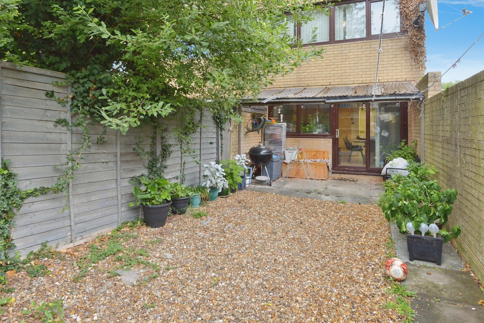 Property at Yarrow Place, Conniburrow, Milton Keynes