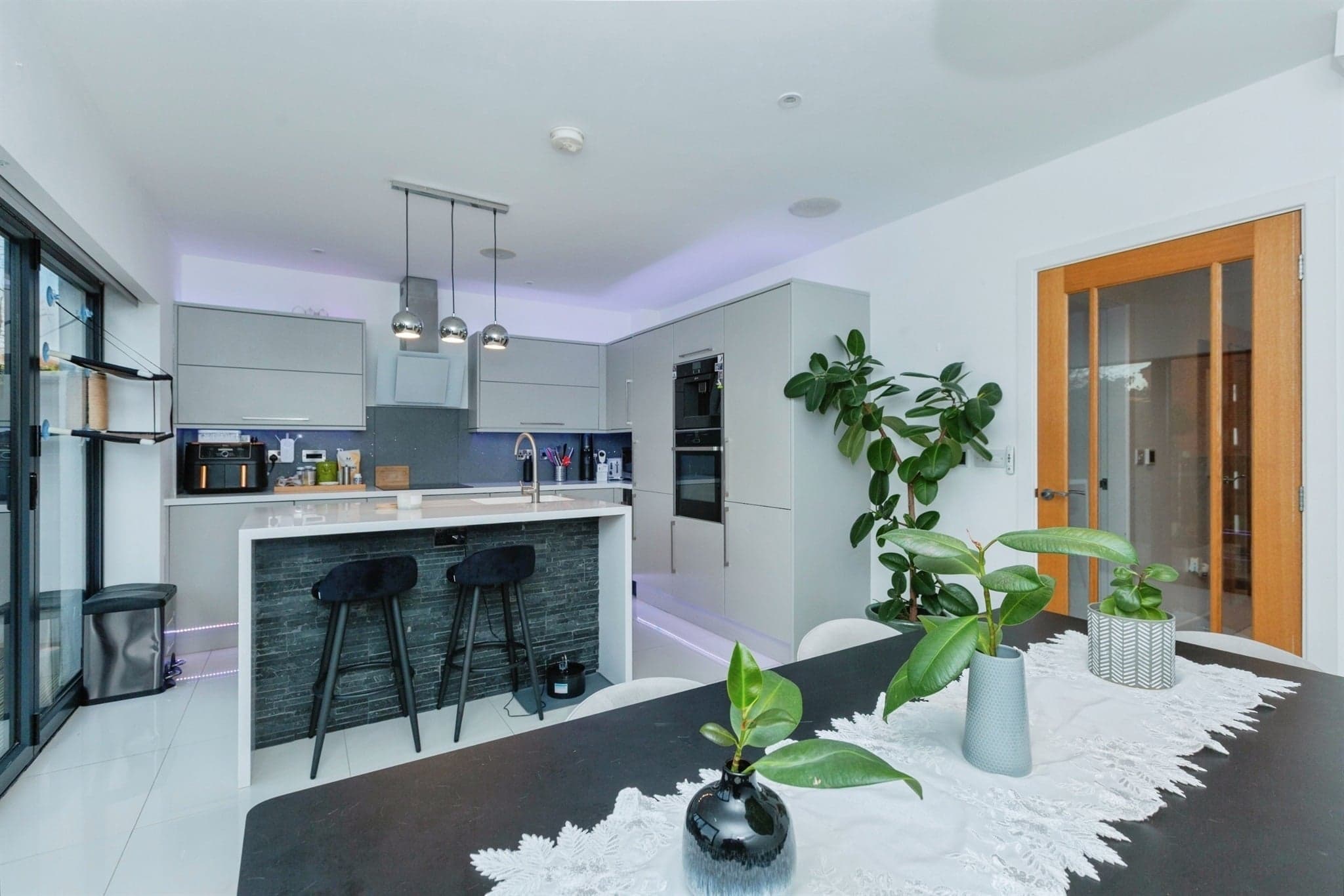 Property at Grange Drive, Glen Parva, Leicester