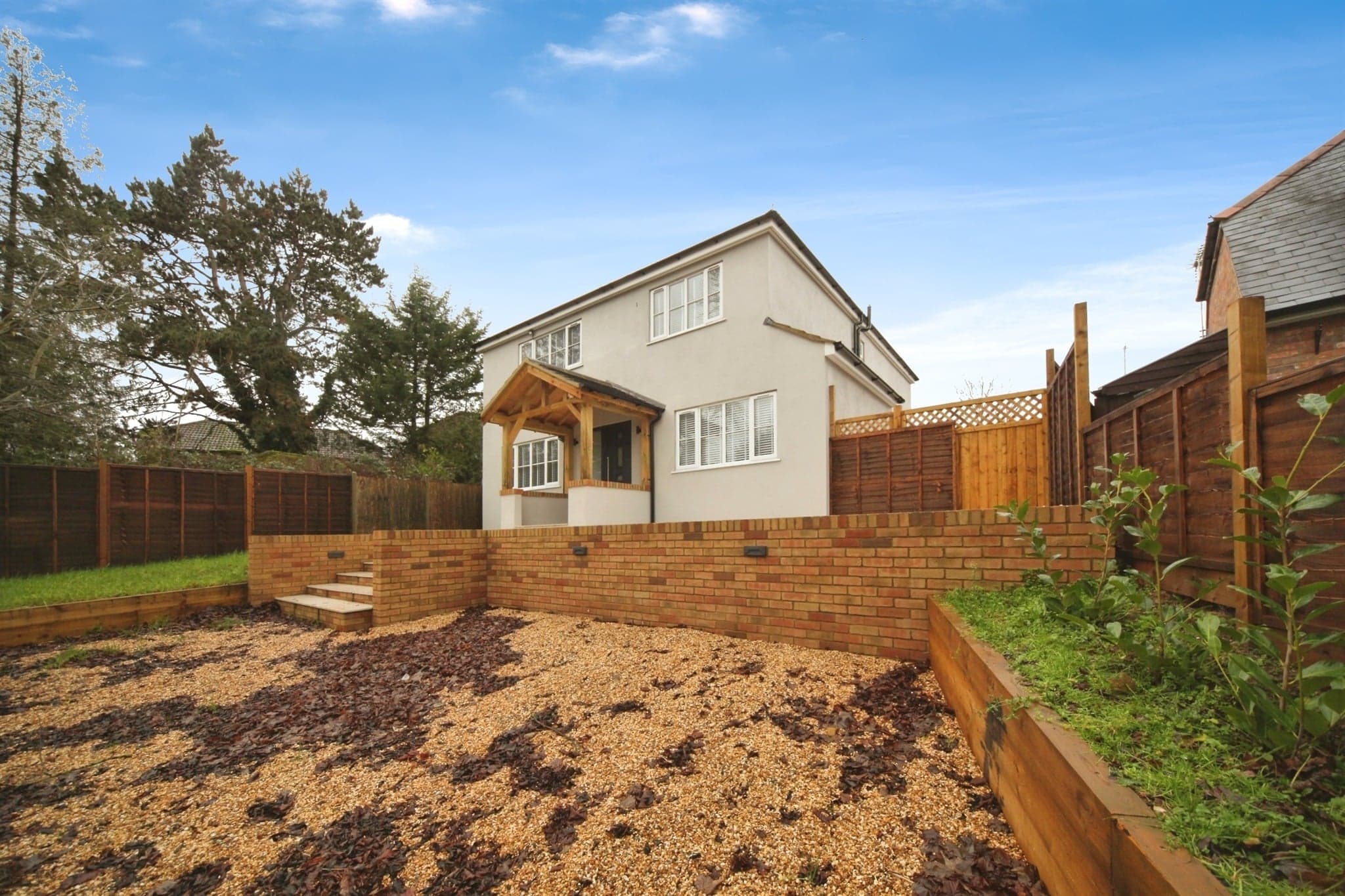 Property at Little Green Lane, Caddington, Luton