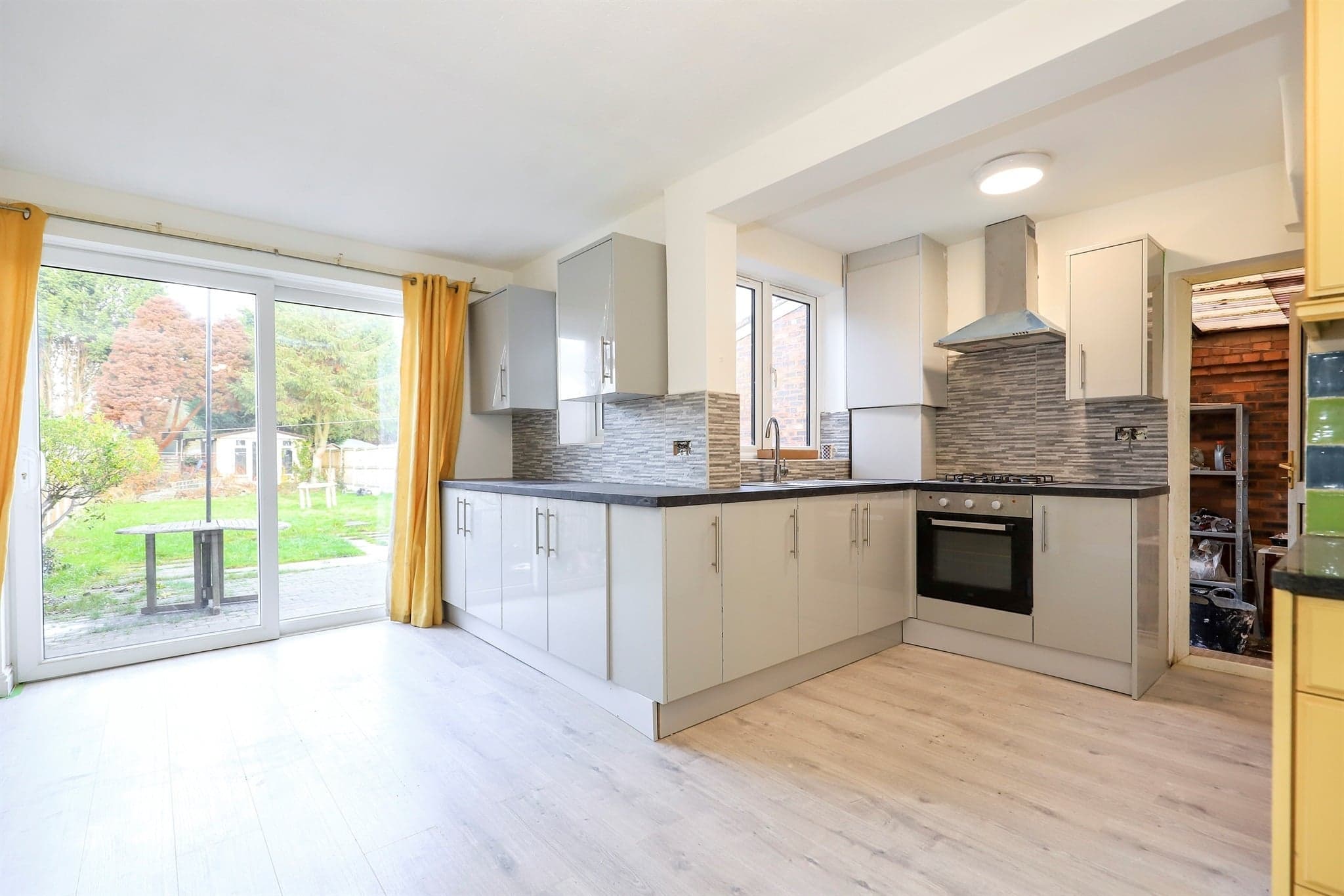 Property at Kingsway Road, Fallings Park, Wolverhampton