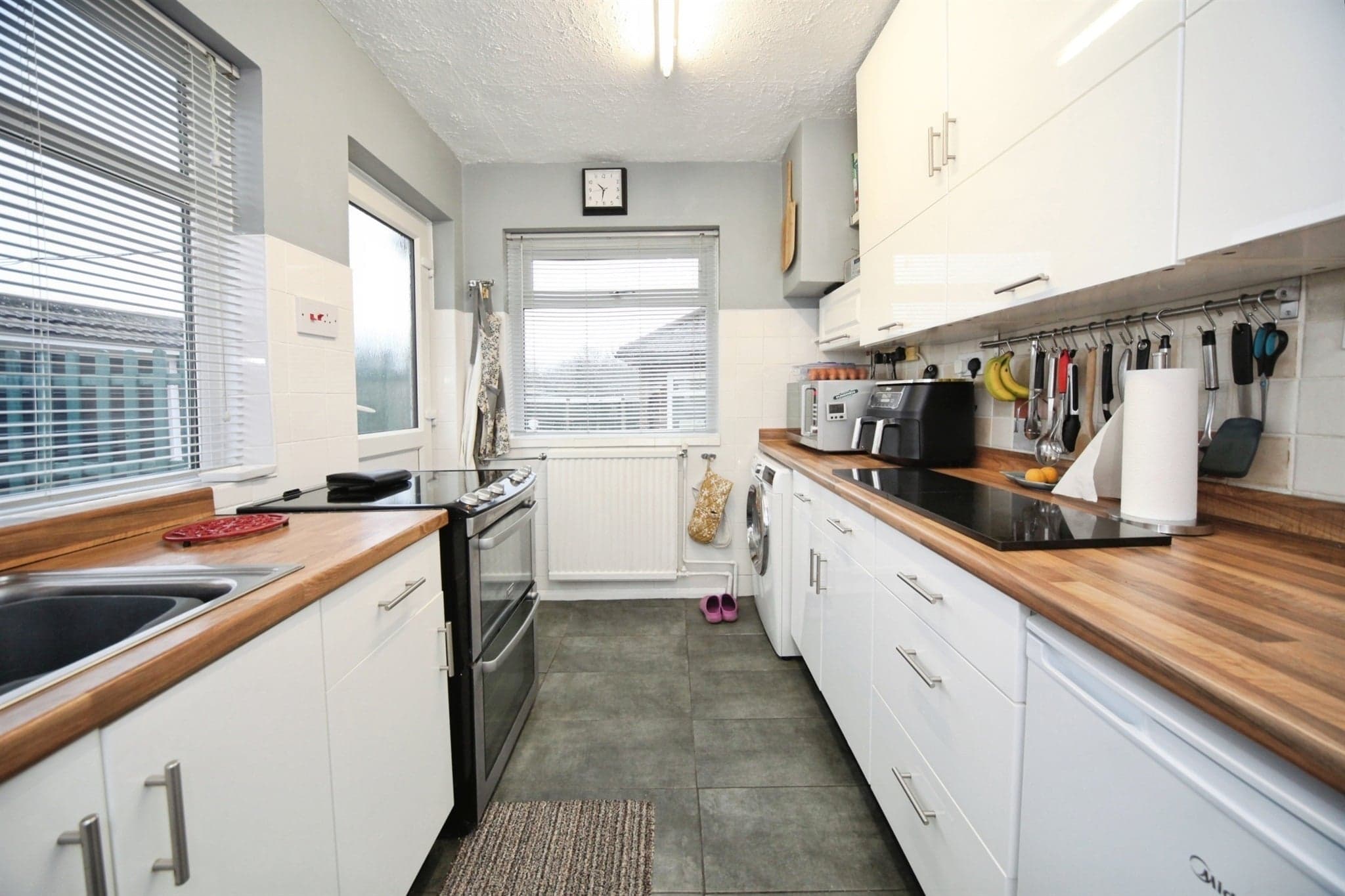 Property at Cranbrook Drive, Luton