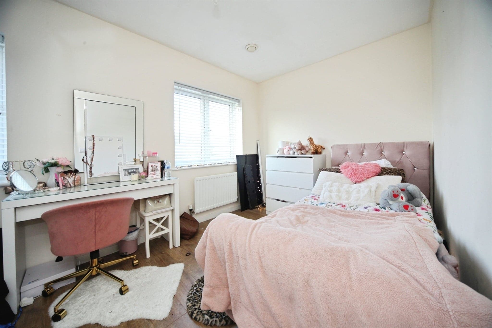 Property at Hedges Way, Luton
