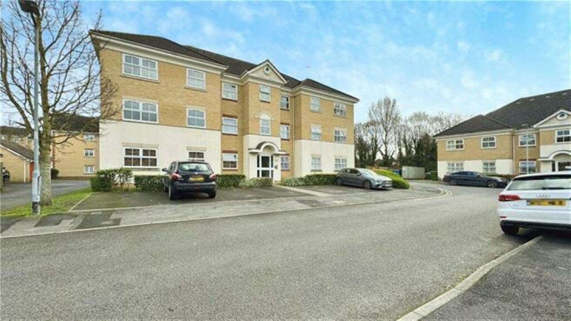 Property at Hurworth Avenue, Slough