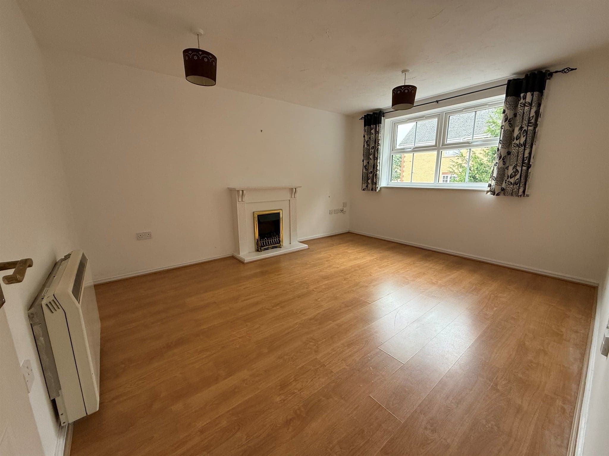 Property at Hurworth Avenue, Slough
