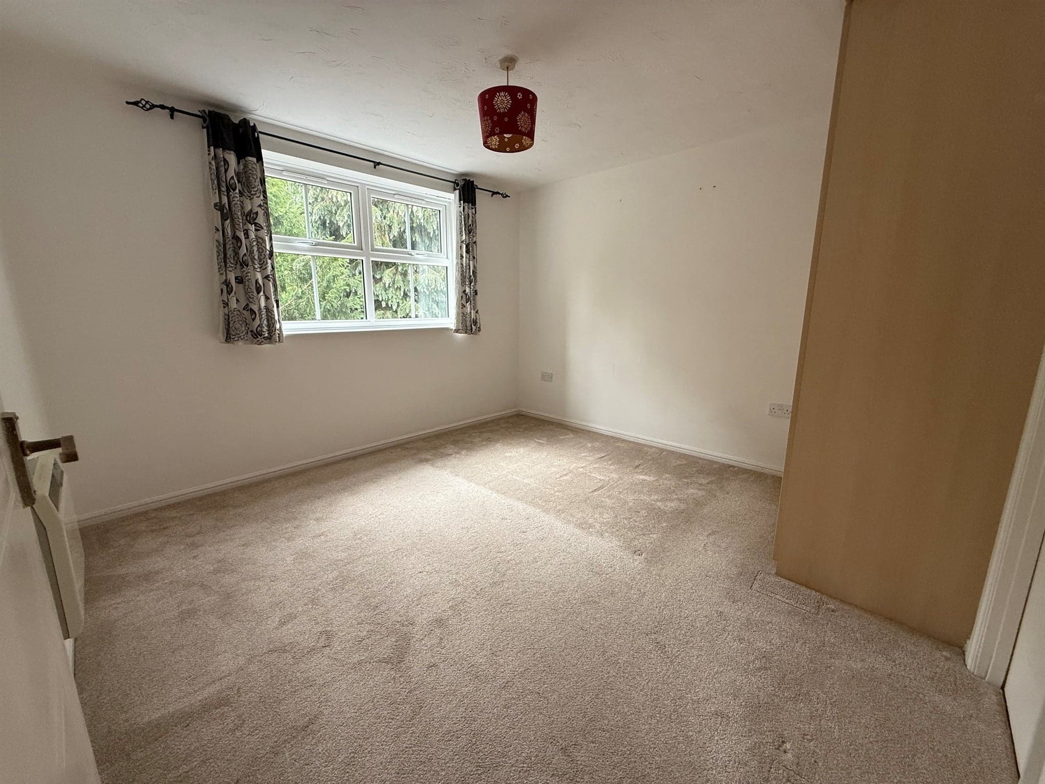 Property at Hurworth Avenue, Slough