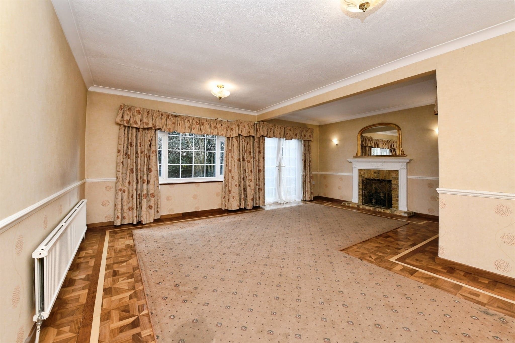 Property at High Road, Rayleigh