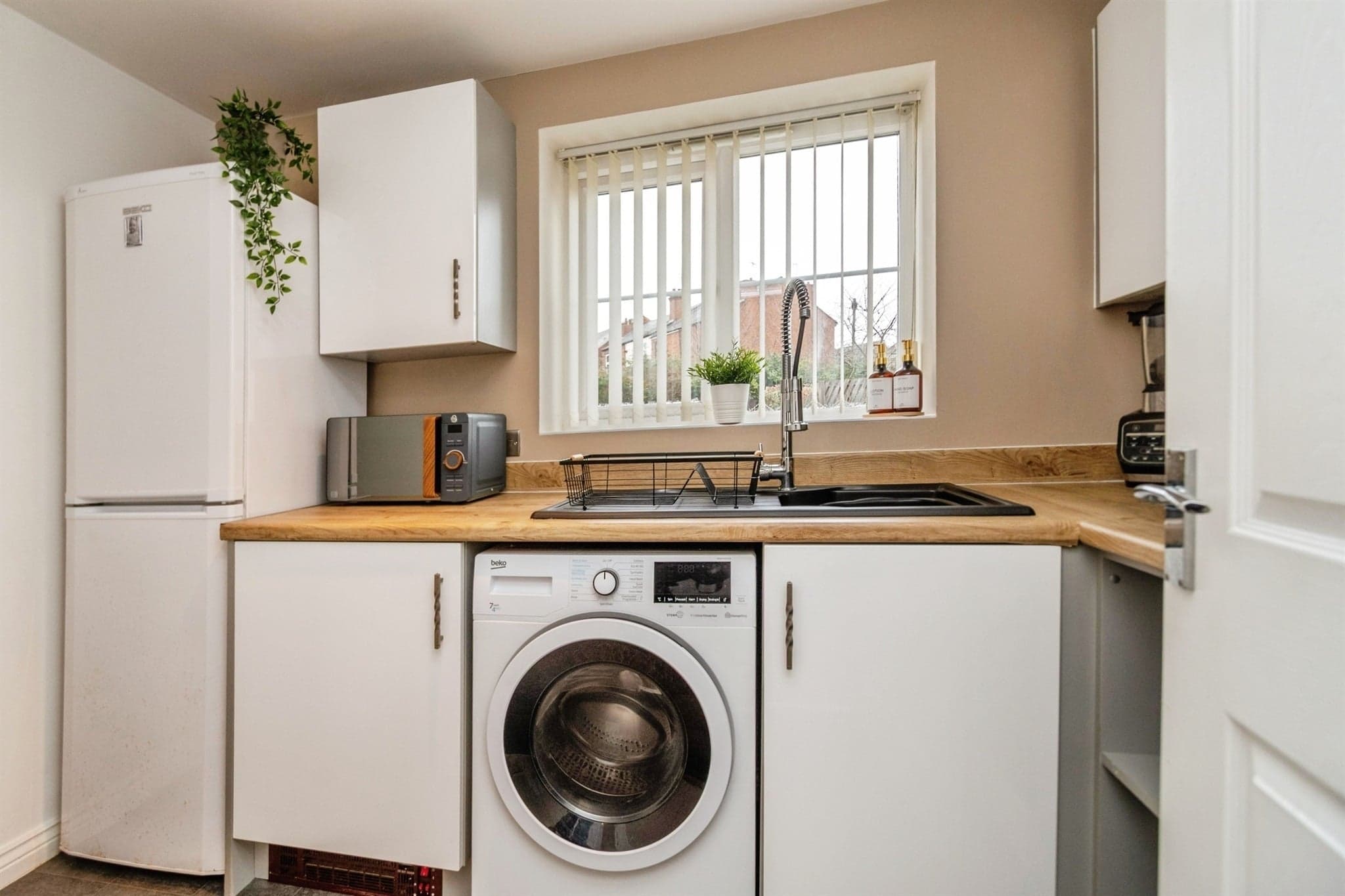 Property at Holyhead Road, Wednesbury