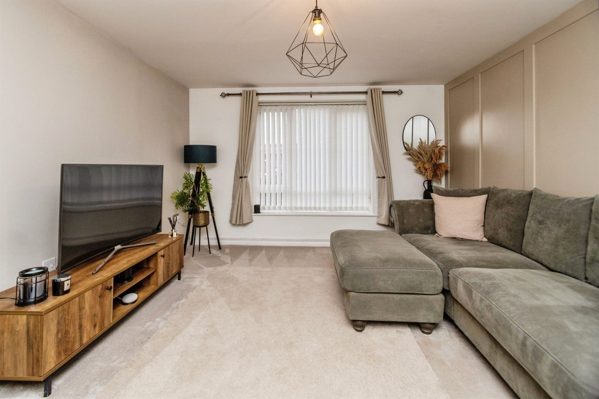 Property at Holyhead Road, Wednesbury