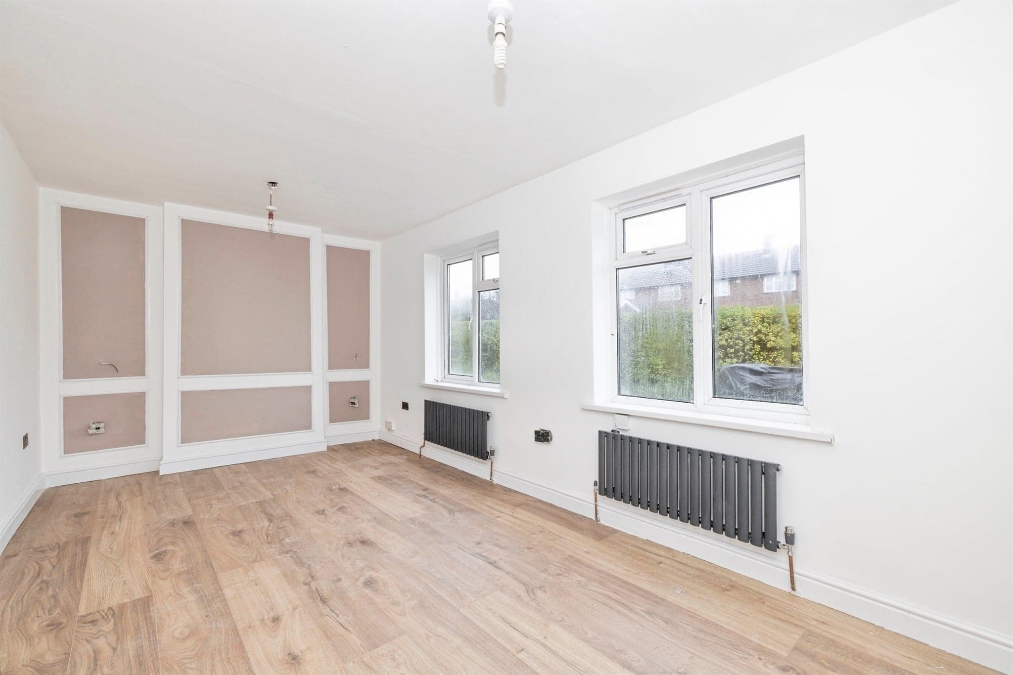 Property at Cotswold Avenue, Bushey