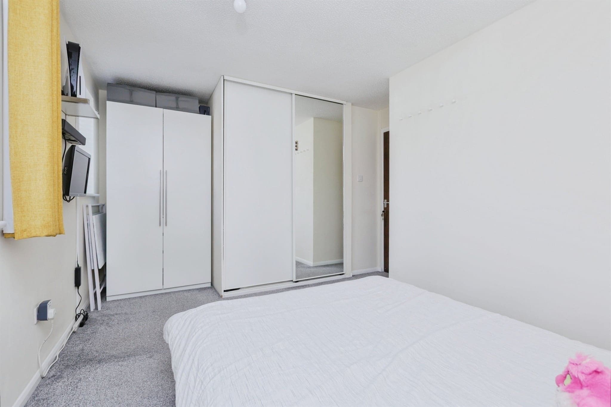 Property at Woodborough Road, Leicester