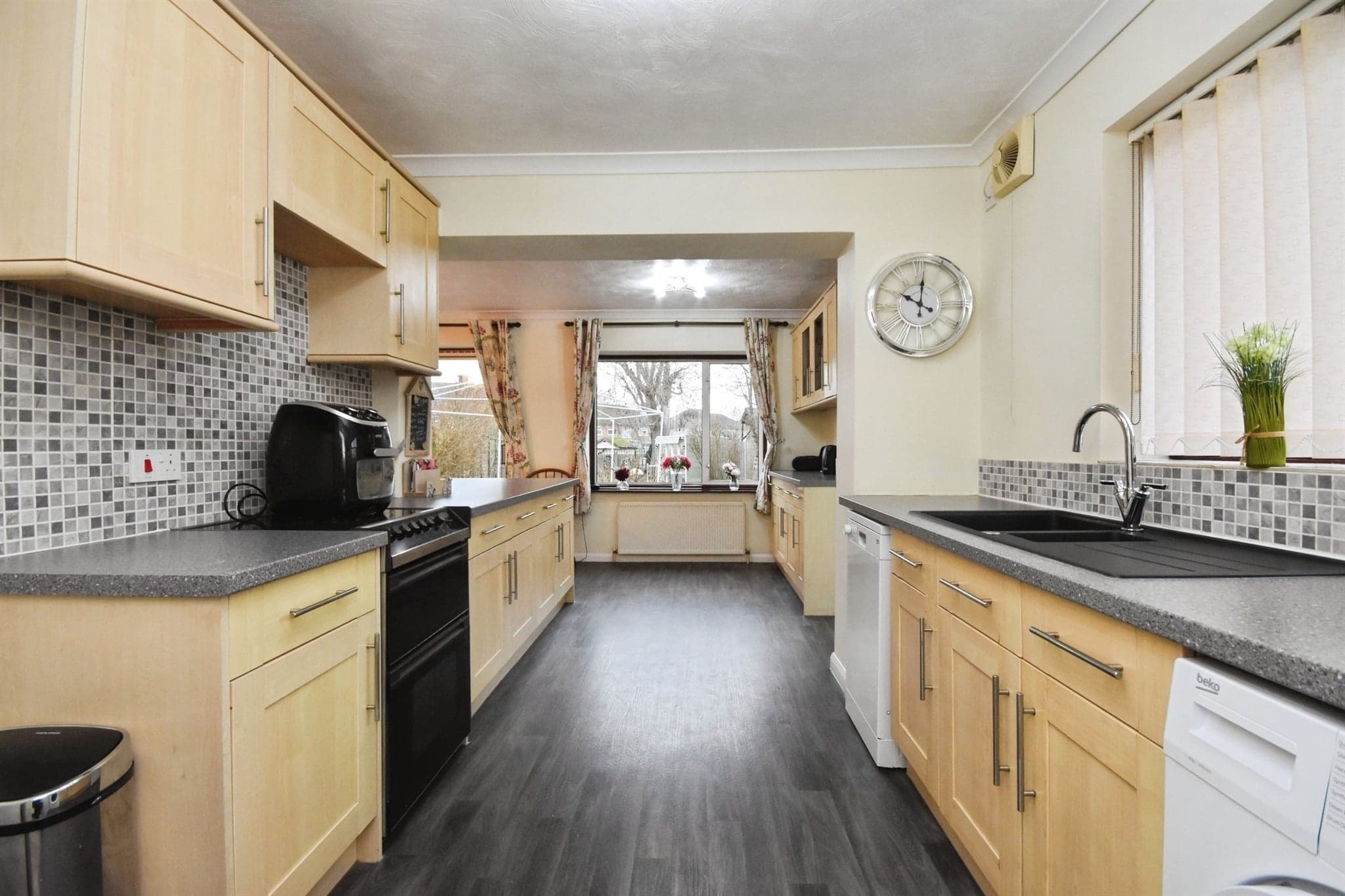 Property at Hares Chase, Billericay