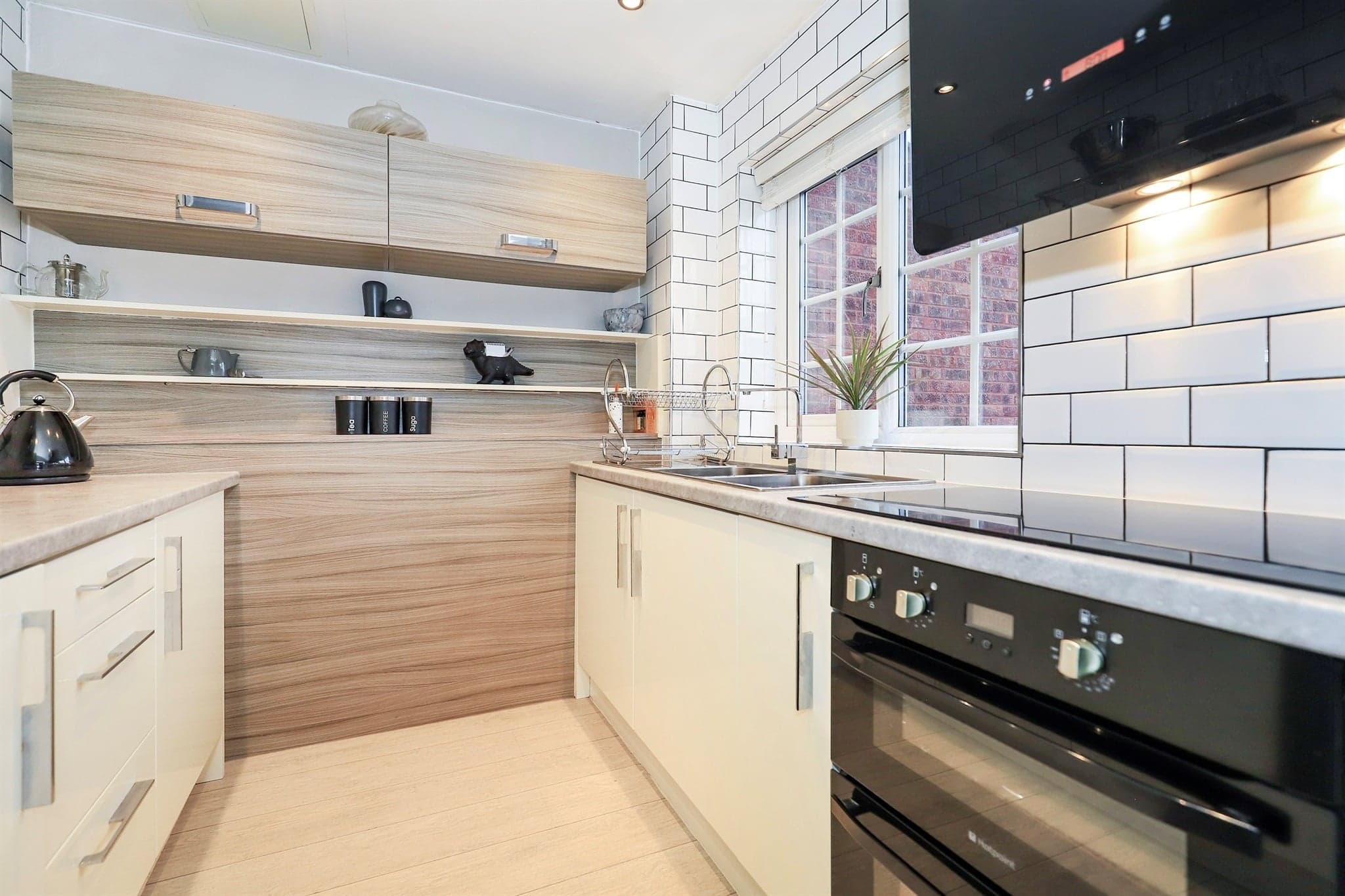 Property at Farmoor Way, Moseley Parklands, Wolverhampton