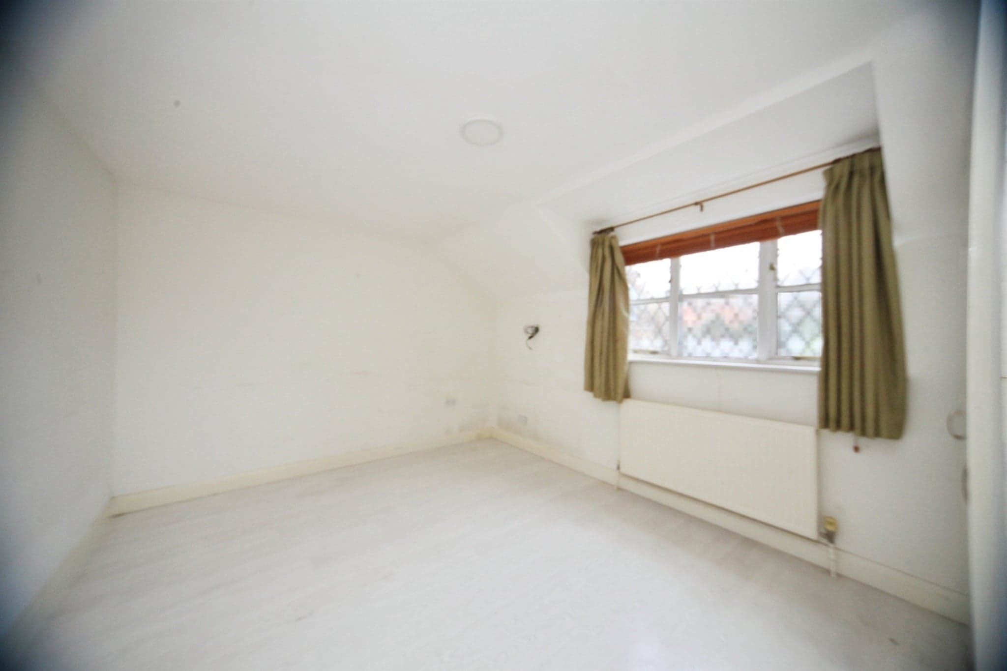 Property at Little Green Lane, Caddington, Luton