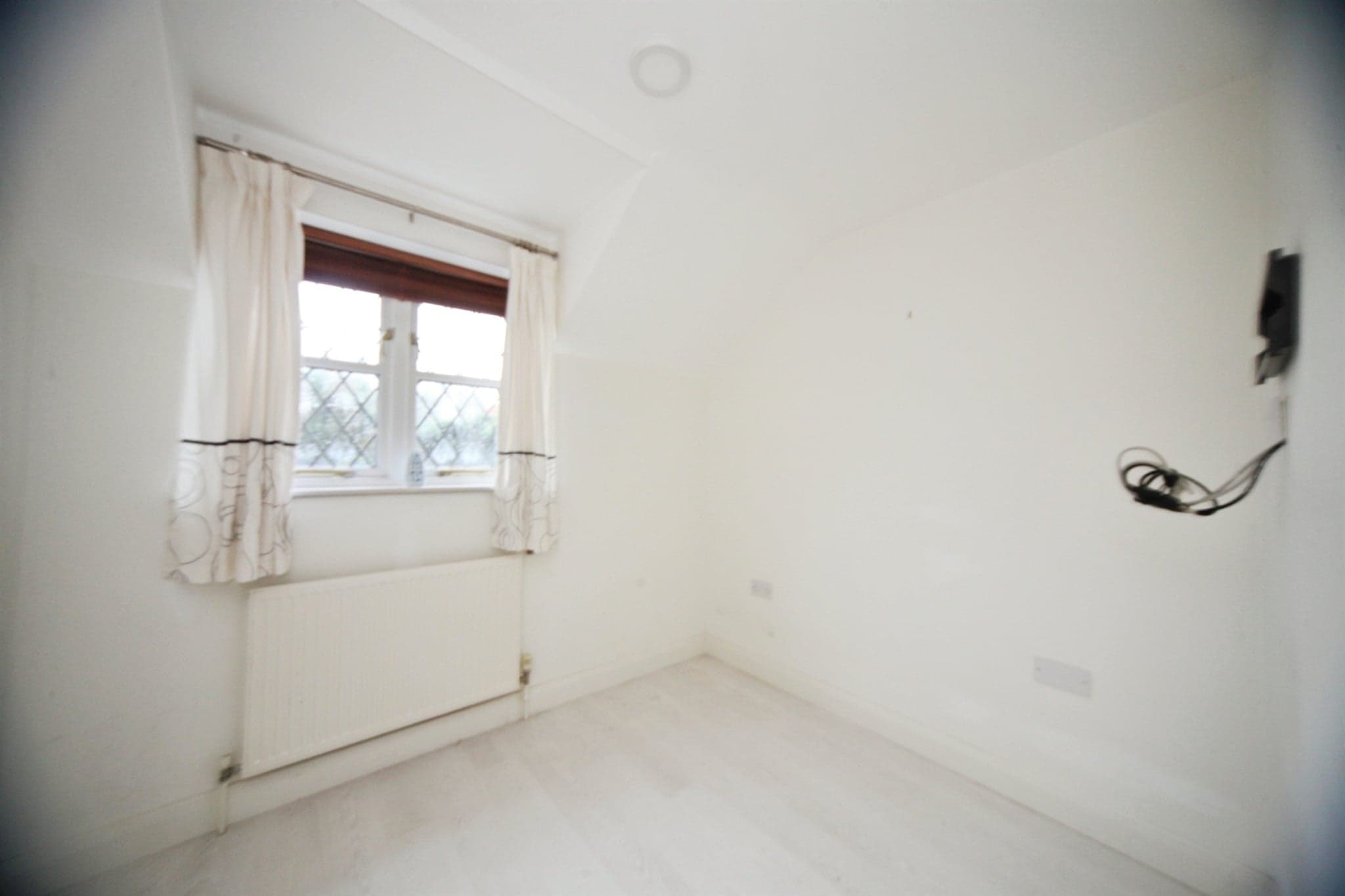 Property at Little Green Lane, Caddington, Luton