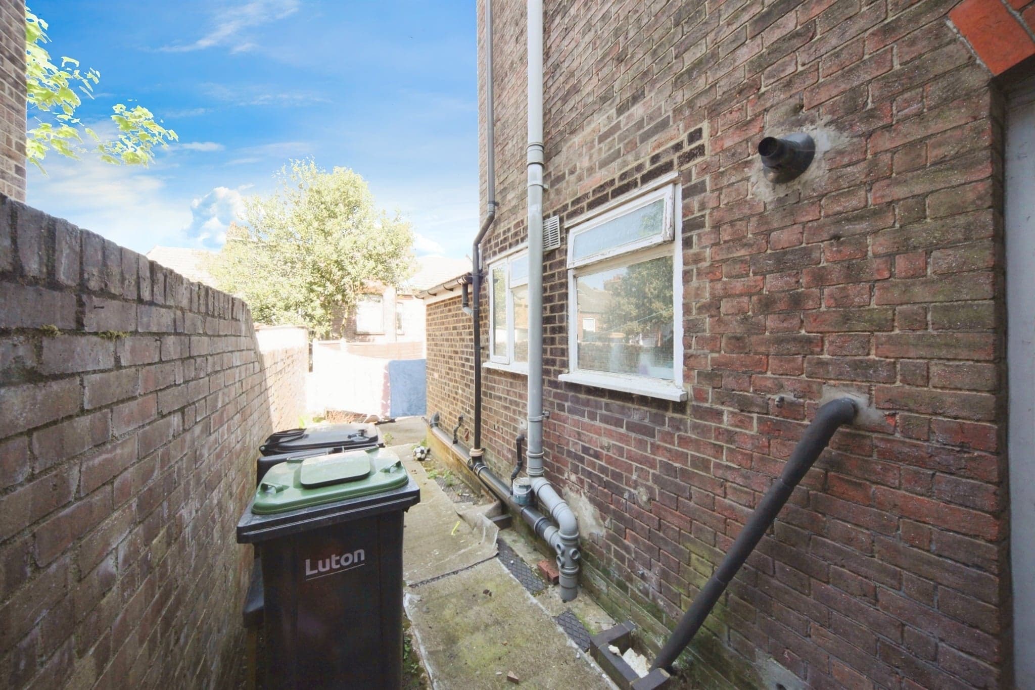 Property at Baker Street, Luton