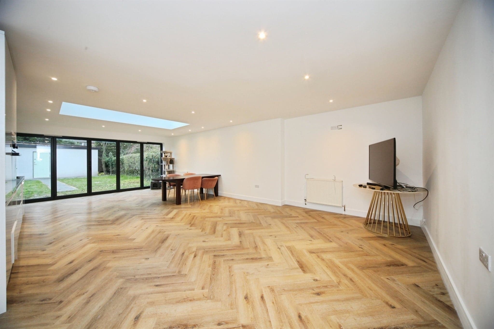 Property at Acworth Crescent, Luton