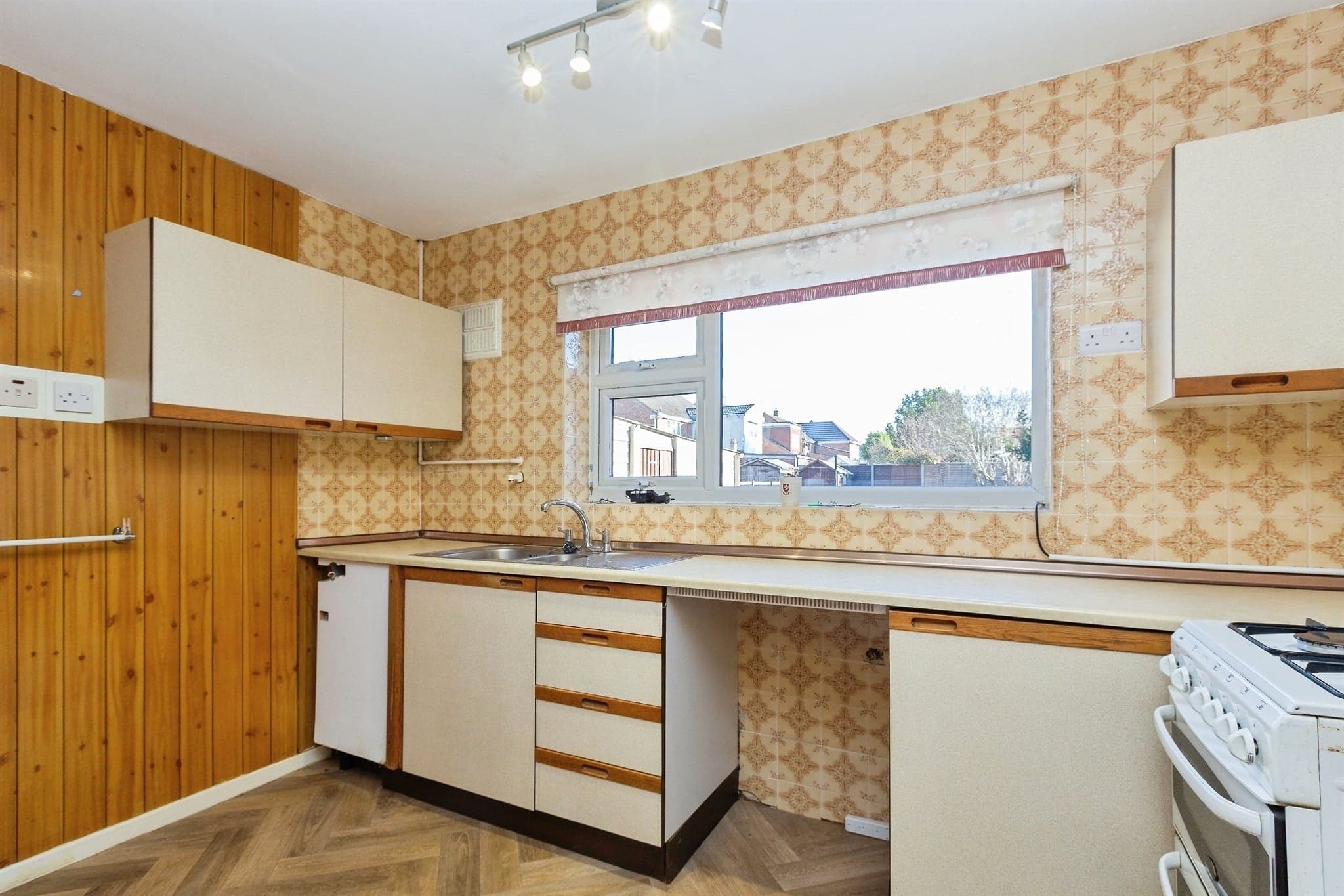 Property at Russell Way, Leighton Buzzard