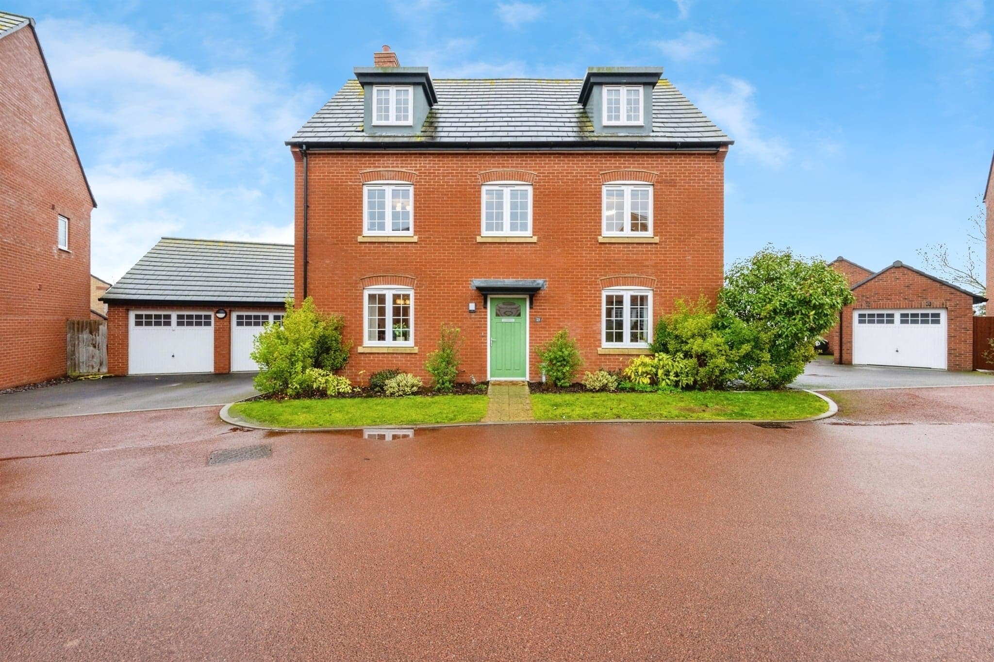 Property at Hare Meadow, Great Barford, Bedford