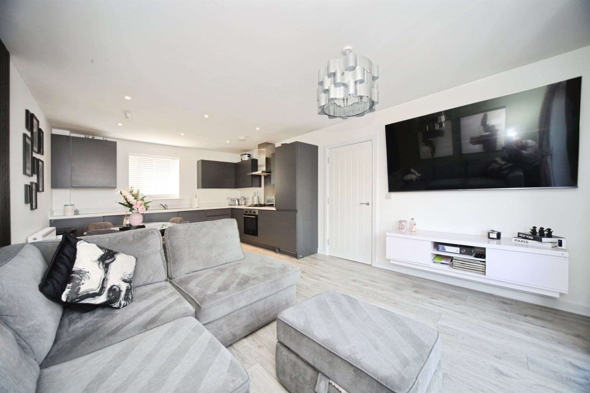 Property at Lime Tree Drive, Houghton Regis, Dunstable