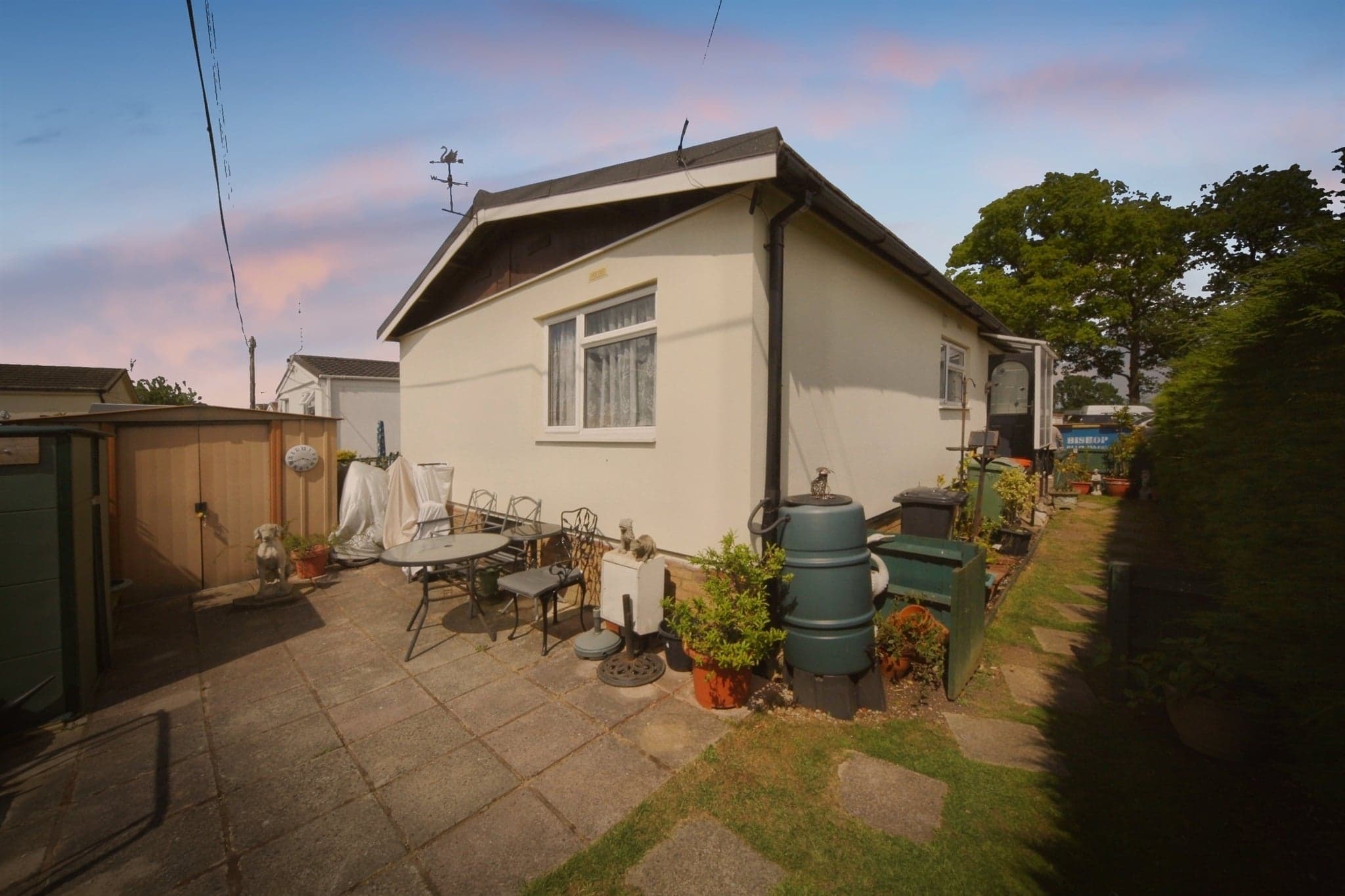 Property at Little Meadow, Woodside Home Park, Luton