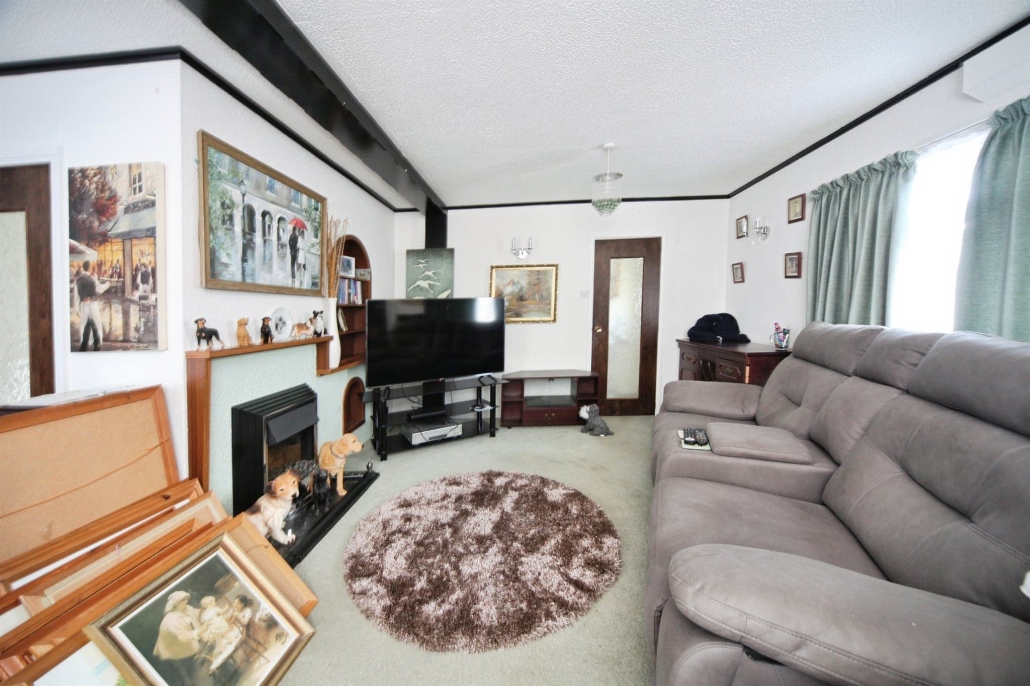 Property at Little Meadow, Woodside Home Park, Luton