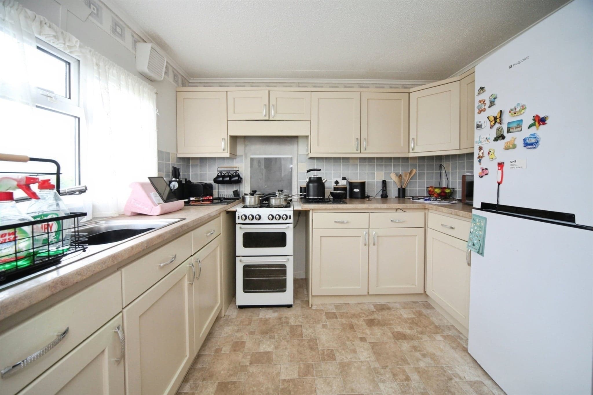 Property at Little Meadow, Woodside Home Park, Luton