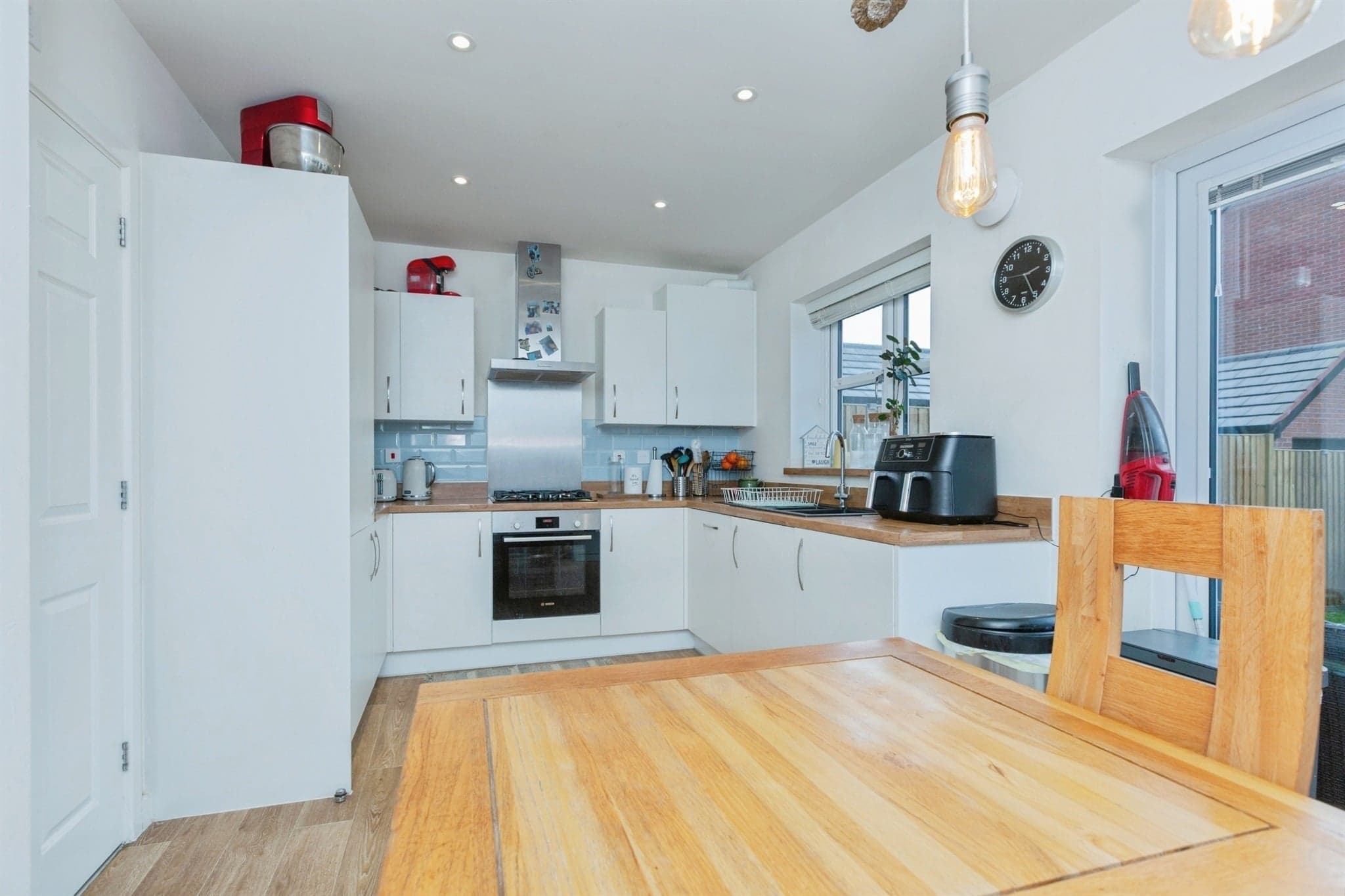 Property at Tollgate Close, Oadby, Leicester