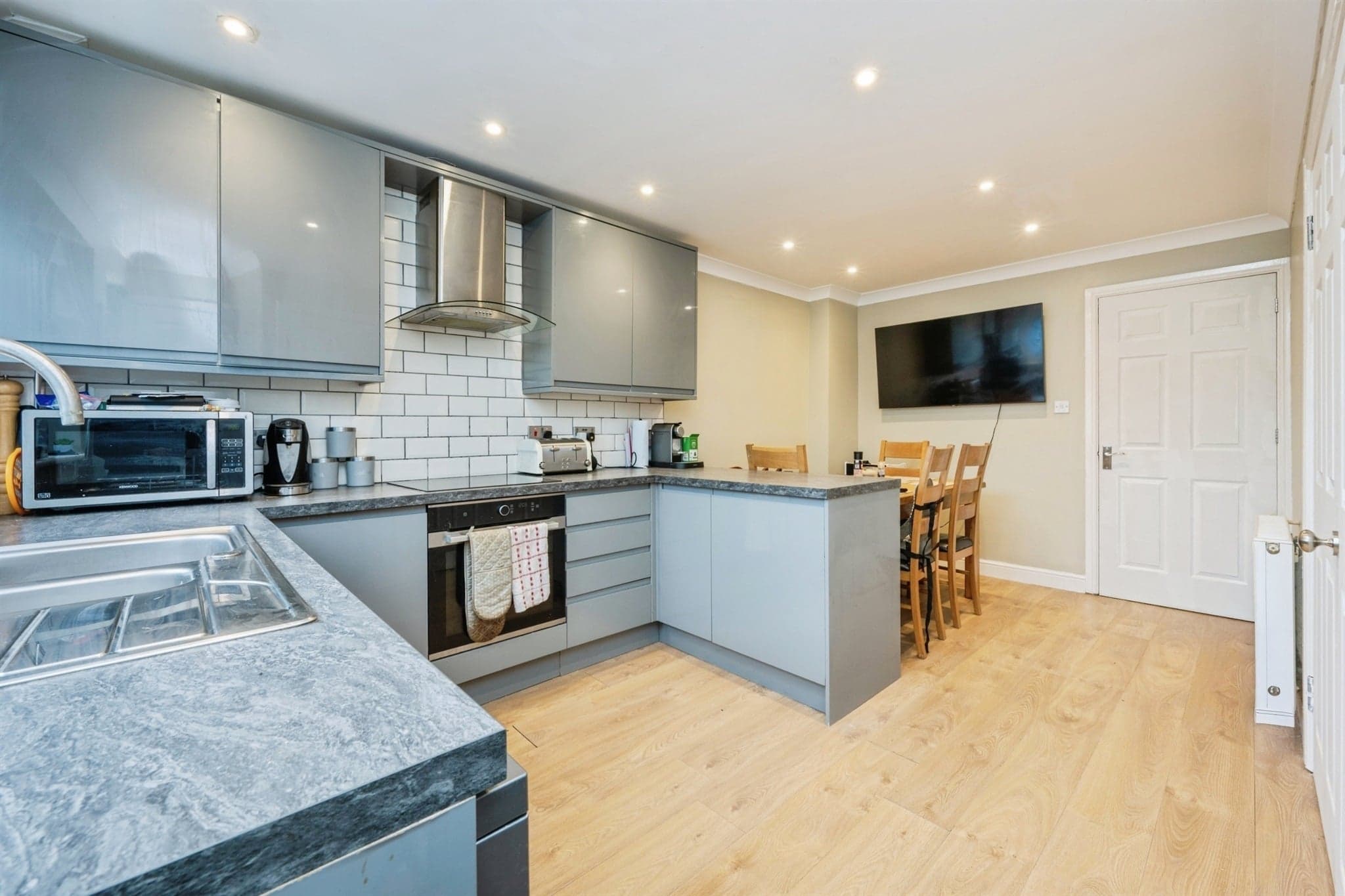 Property at Cornwallis Close, Bromham, Bedford