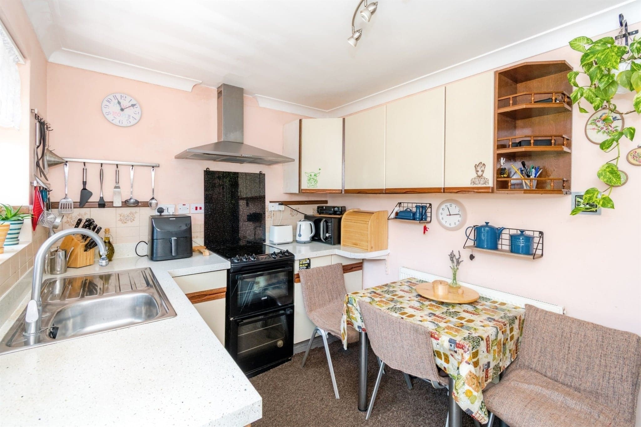 Property at Walsingham Gardens, Southampton