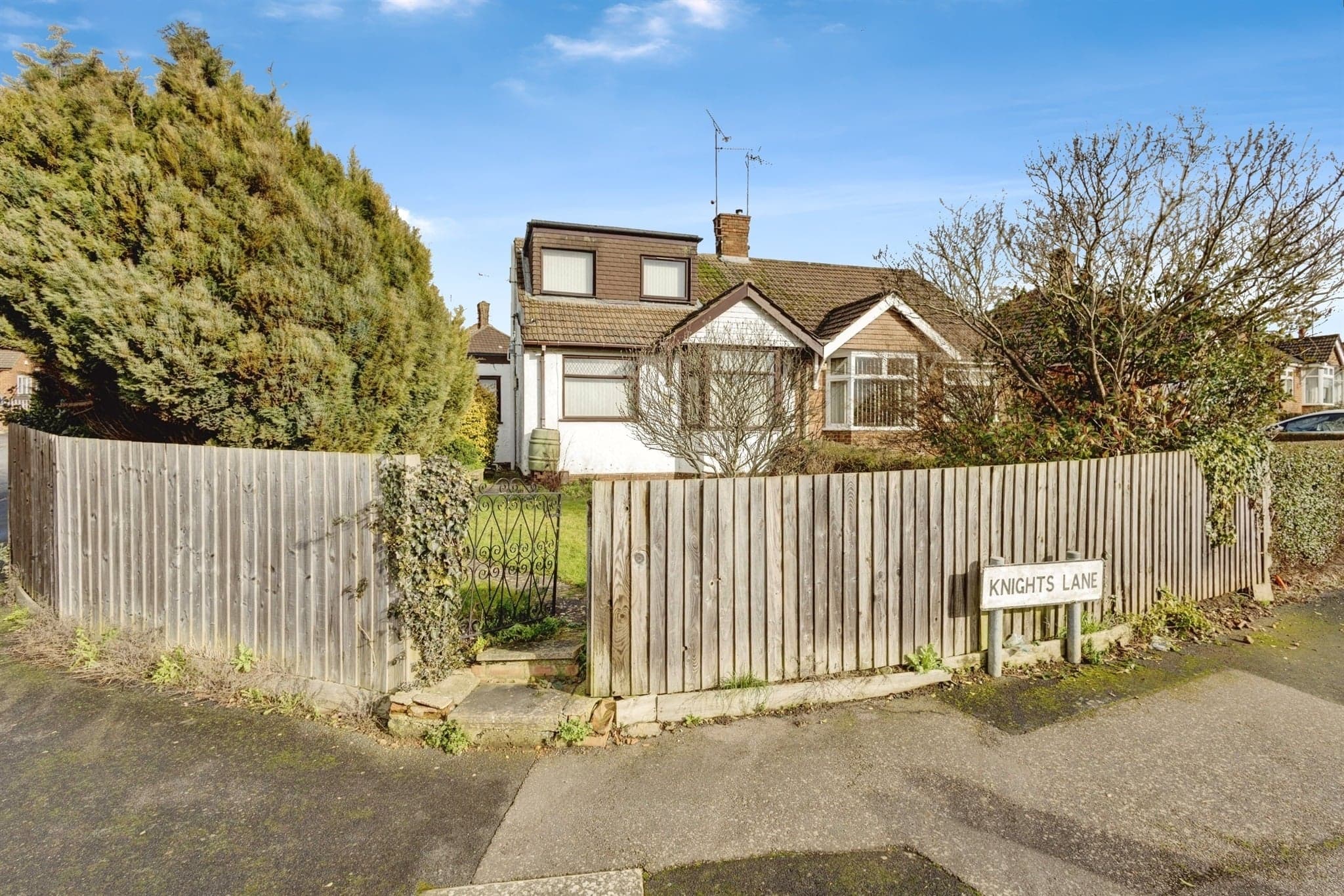 Property at Knights Lane, Northampton