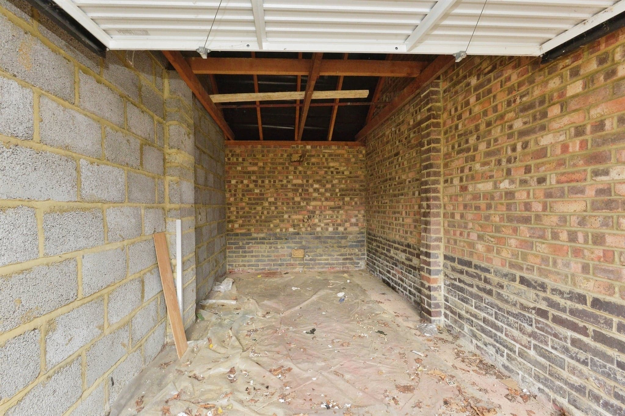 Property at Favell Drive, Furzton, Milton Keynes