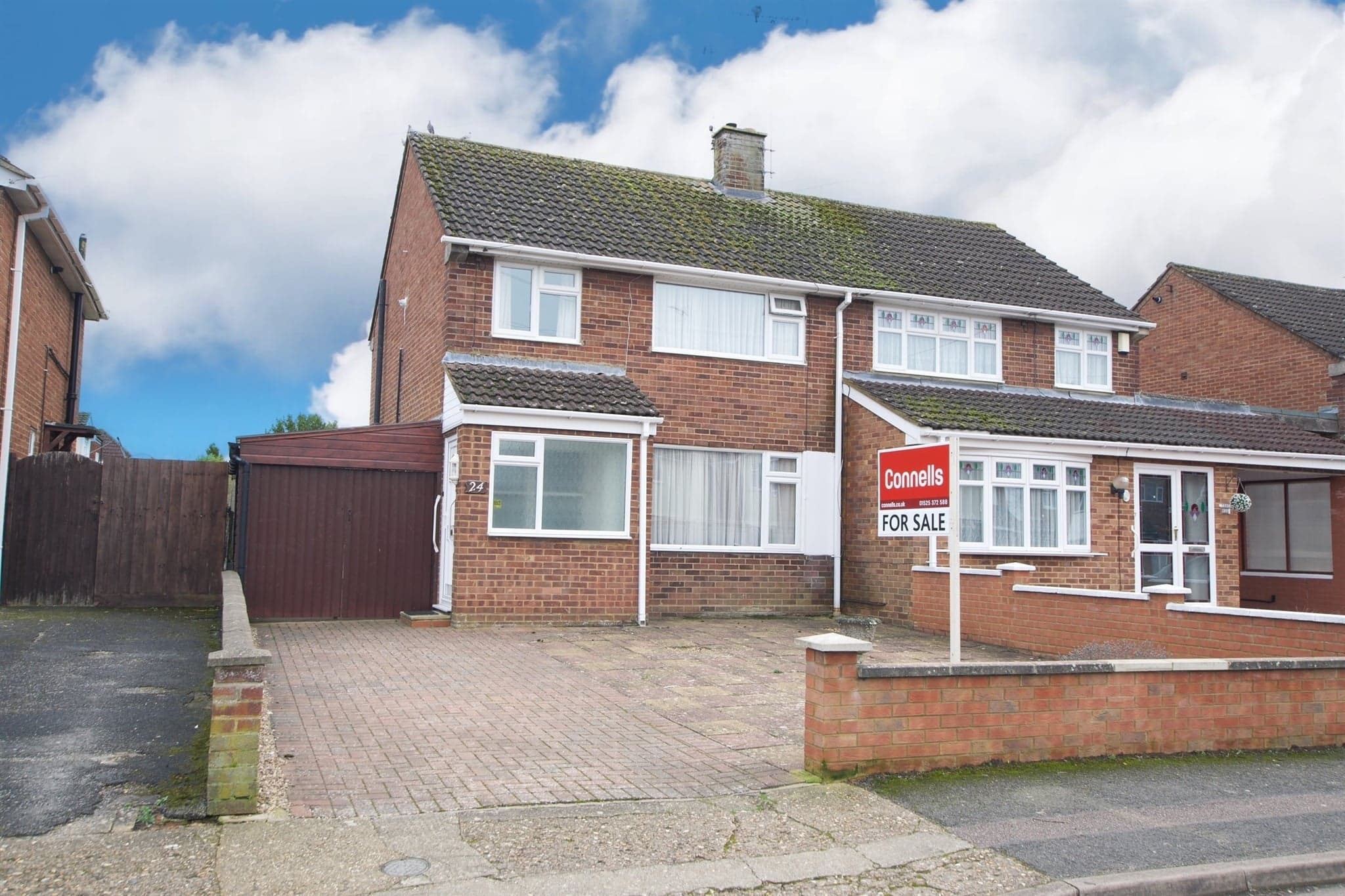 Property at Russell Way, Leighton Buzzard