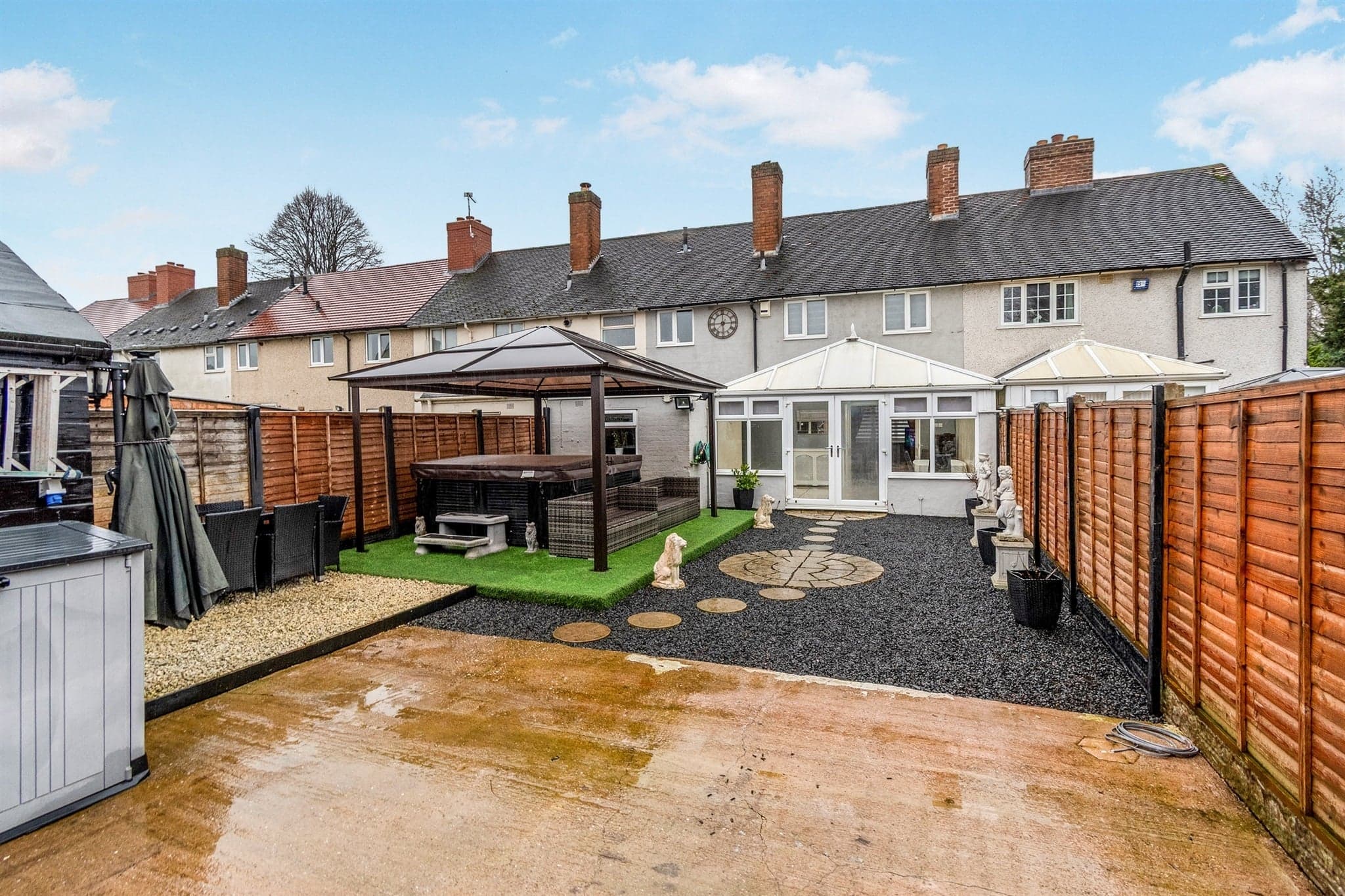 Property at Green Lanes, Bilston