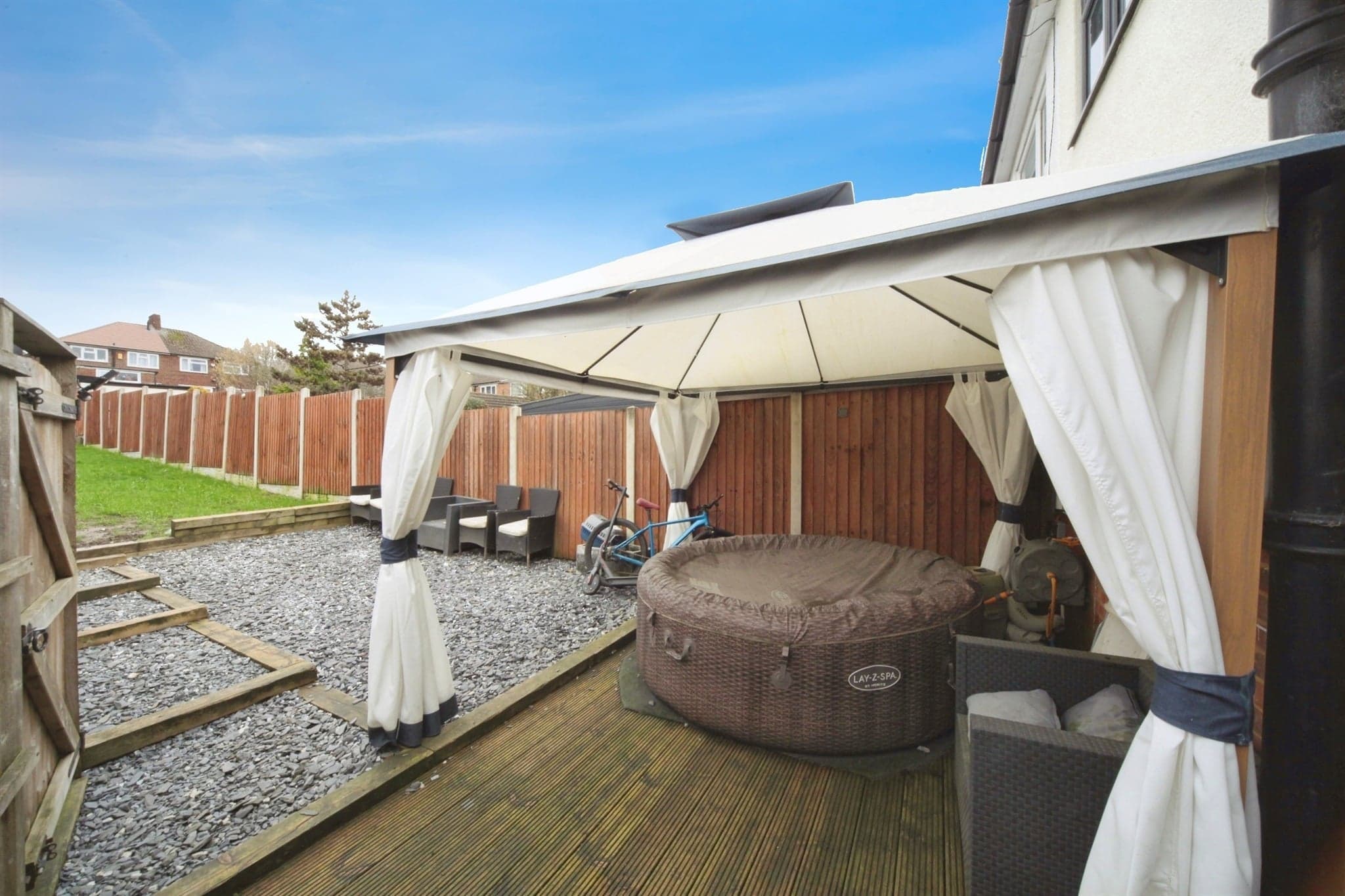 Property at Pennine Avenue, Luton