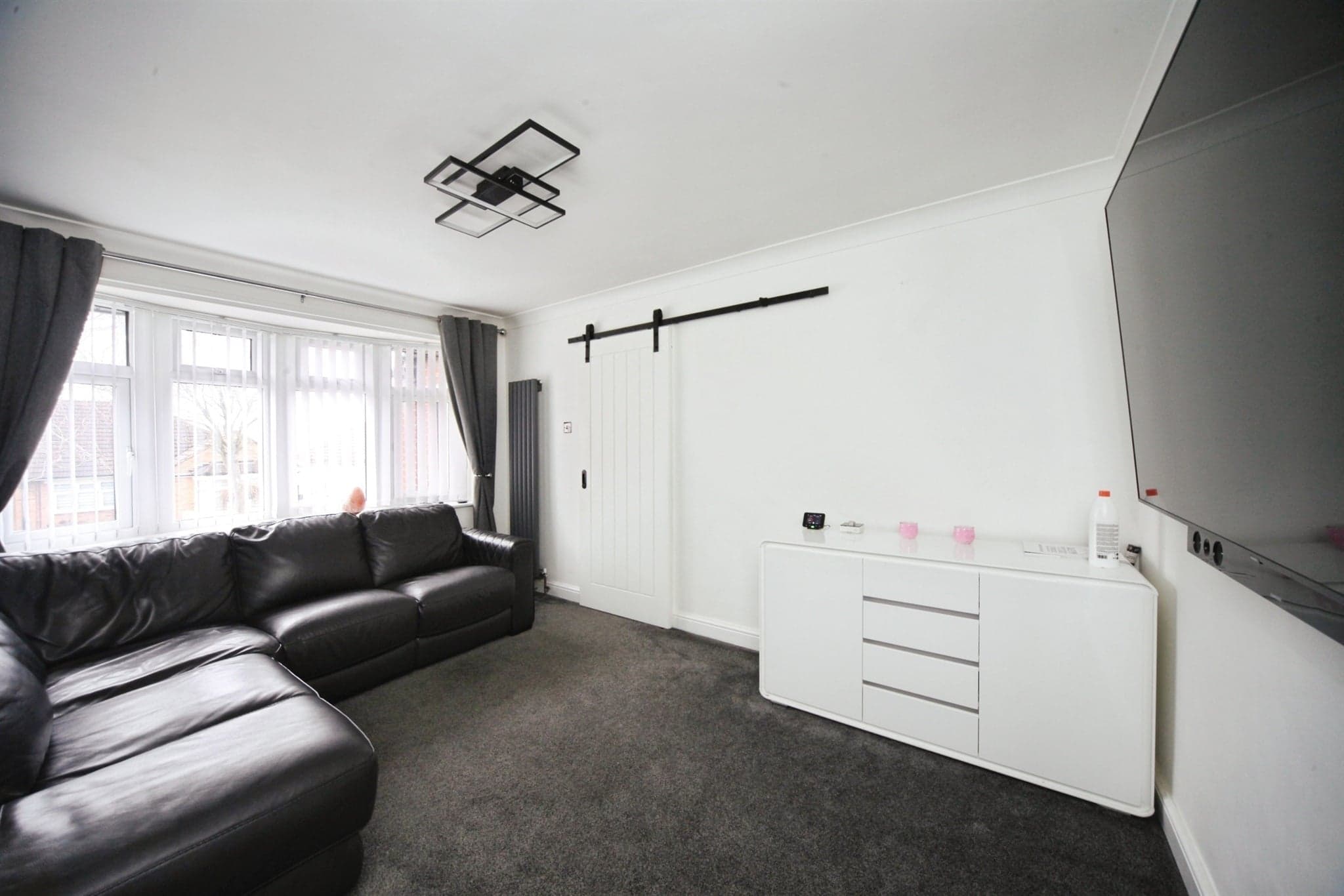 Property at Pennine Avenue, Luton