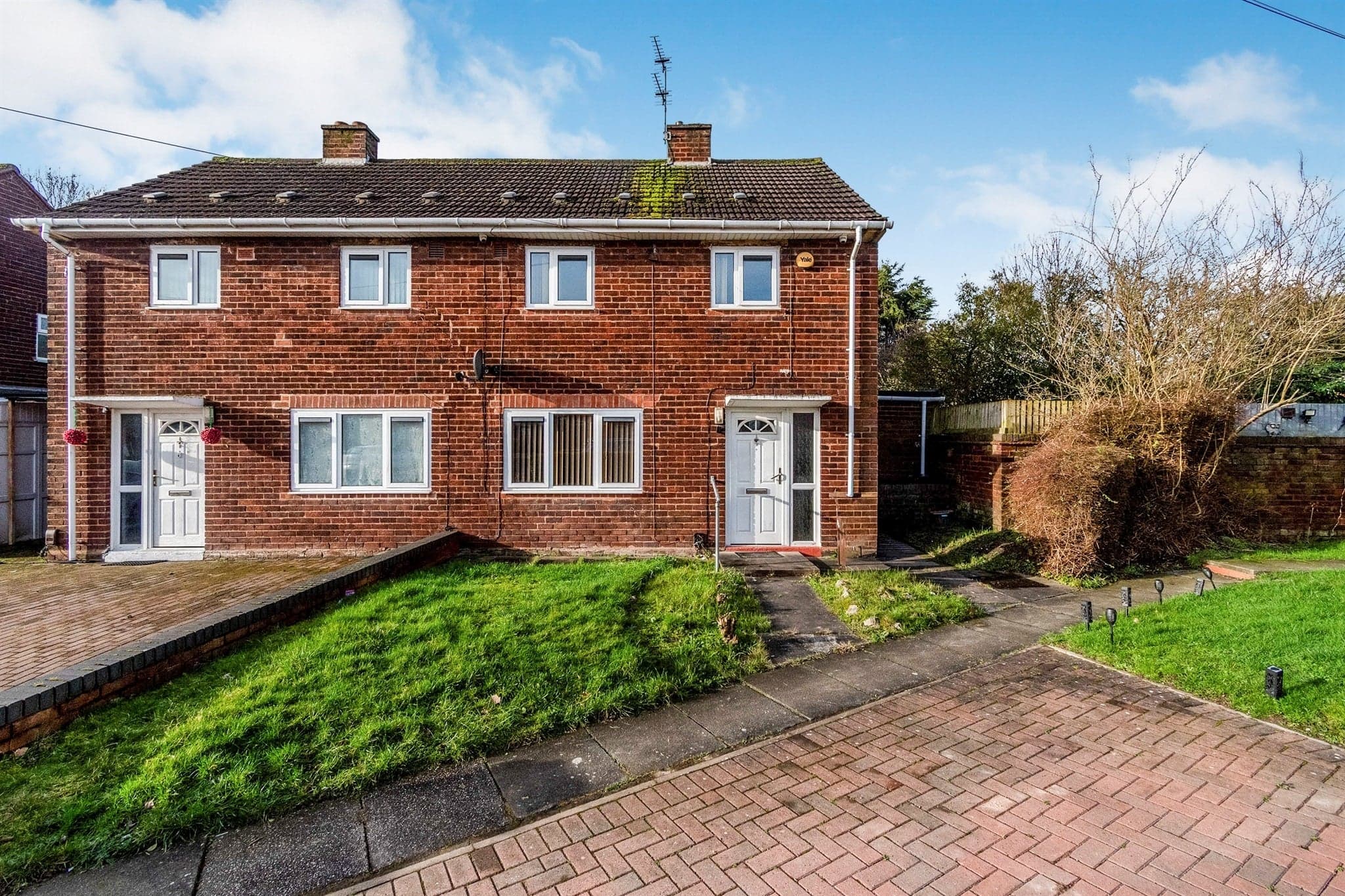 Property at Rough Hills Close, Parkfields, Wolverhampton