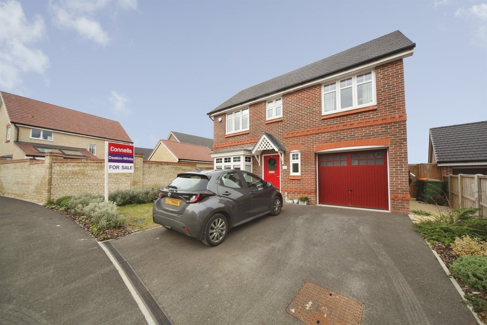 Property at Cloche Corner, Houghton Regis, Dunstable