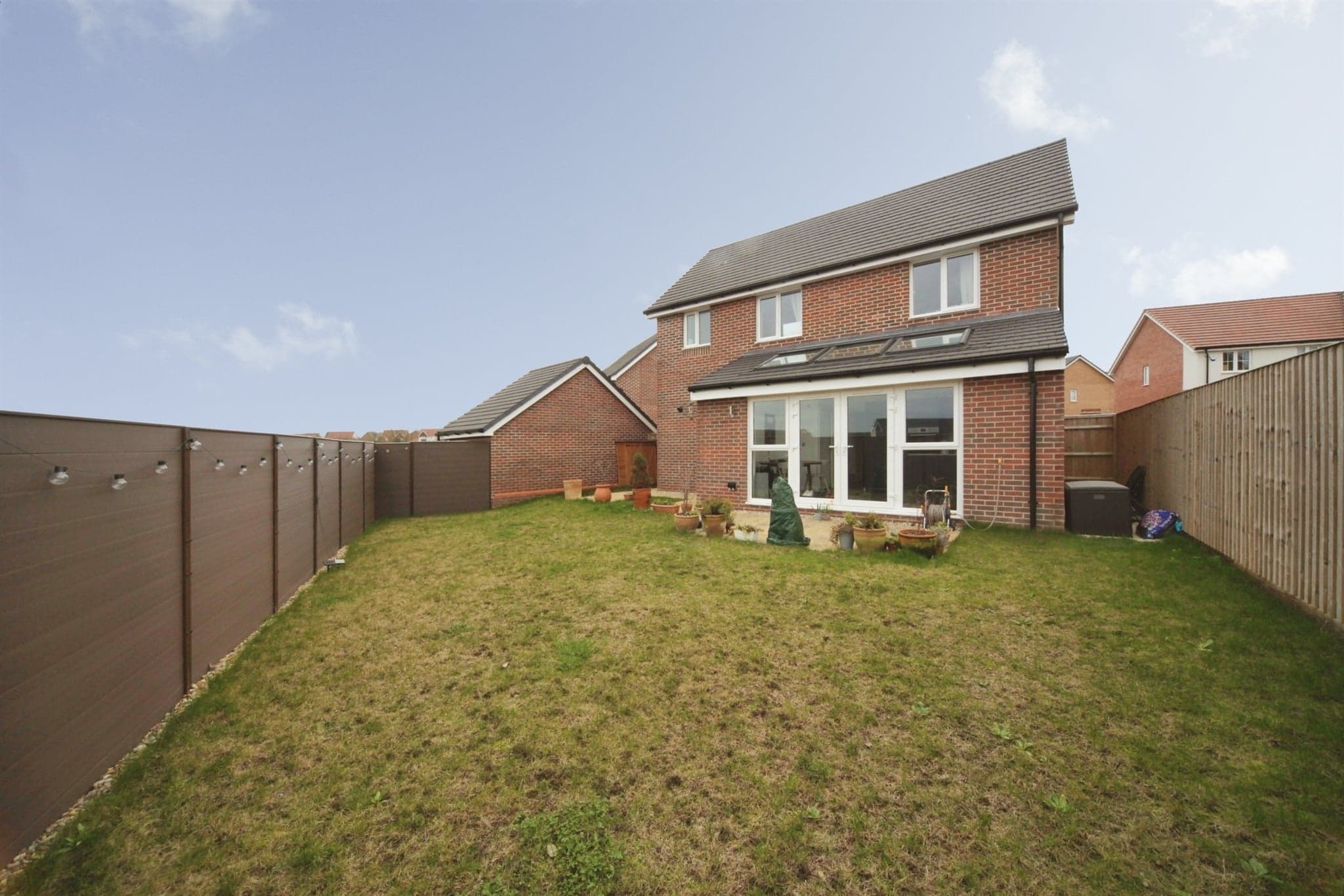 Property at Cloche Corner, Houghton Regis, Dunstable