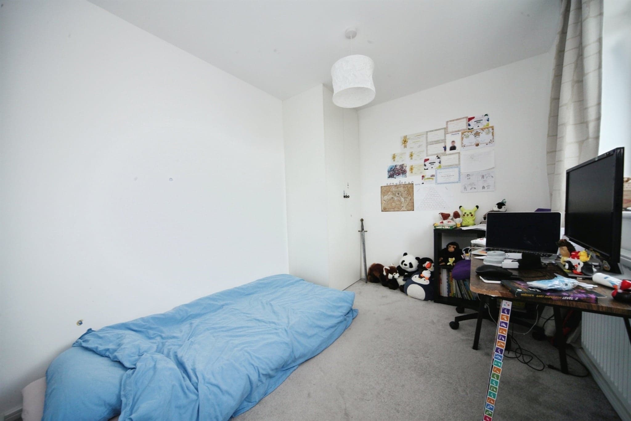 Property at Cloche Corner, Houghton Regis, Dunstable