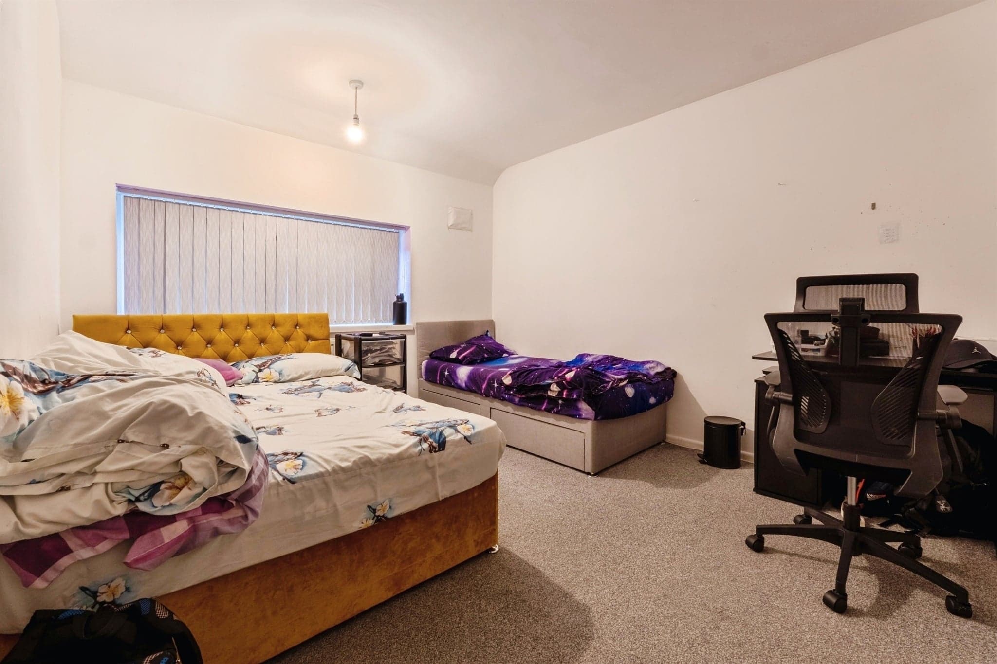 Property at New Parks Boulevard, Leicester