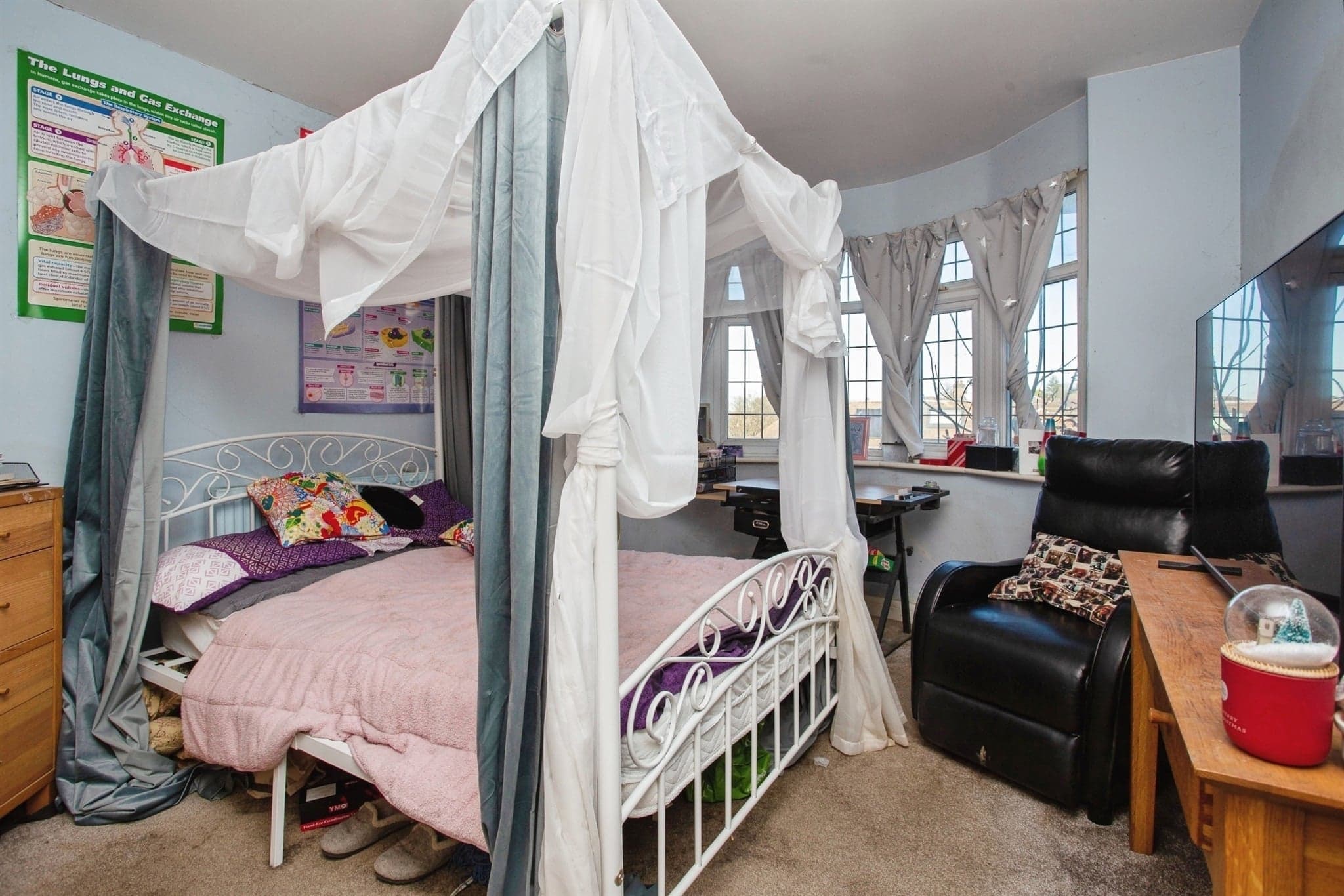 Property at Kimble Crescent, Bushey