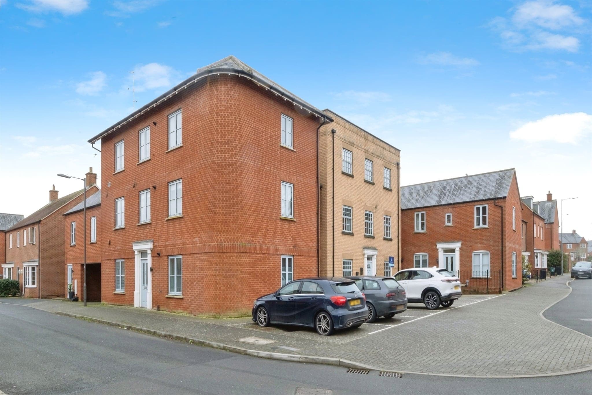 Property at Needlepin Way, Buckingham