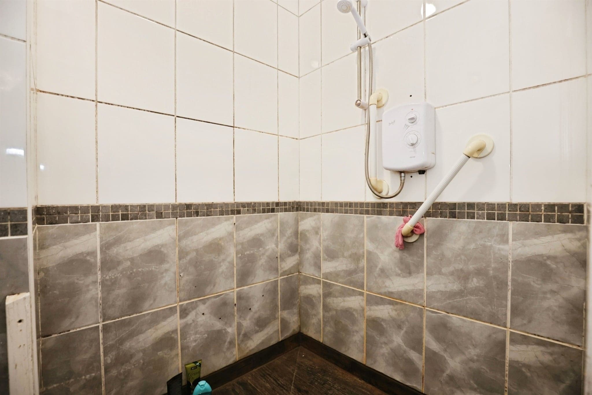 Property at Barton Crescent, Leamington Spa