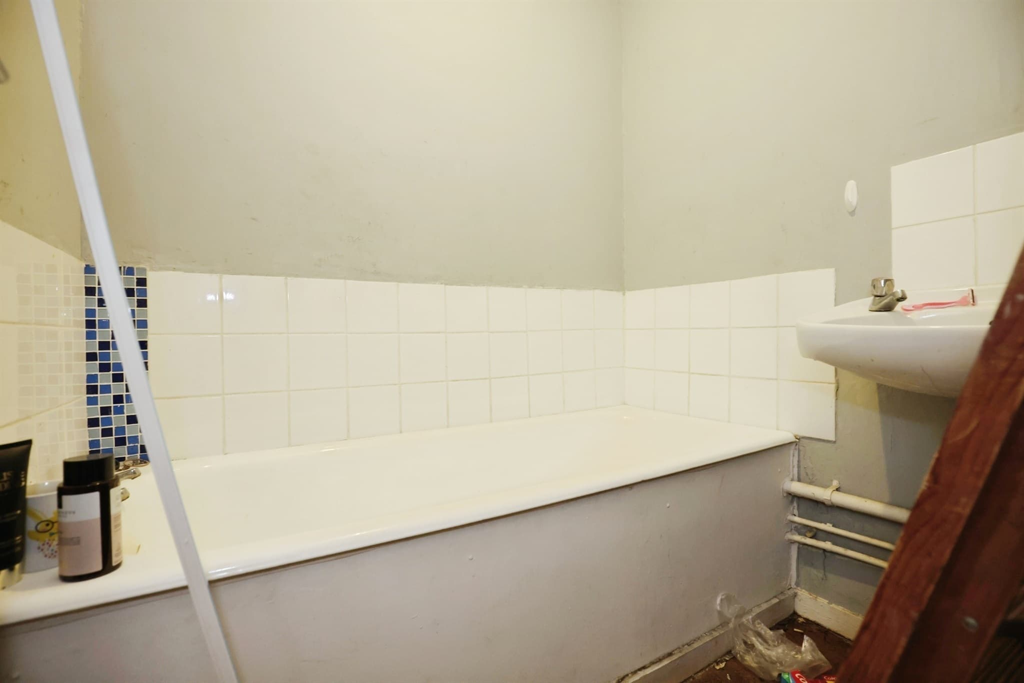 Property at Barton Crescent, Leamington Spa